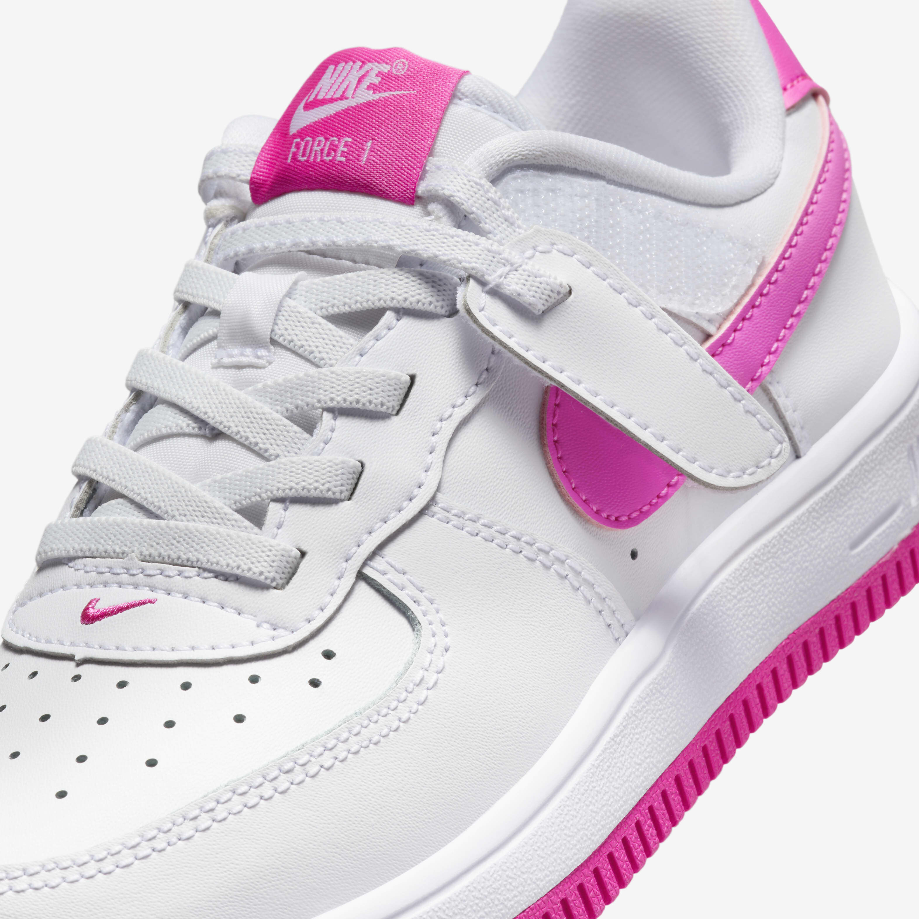 Nike Force 1 Low EasyOn image number 6