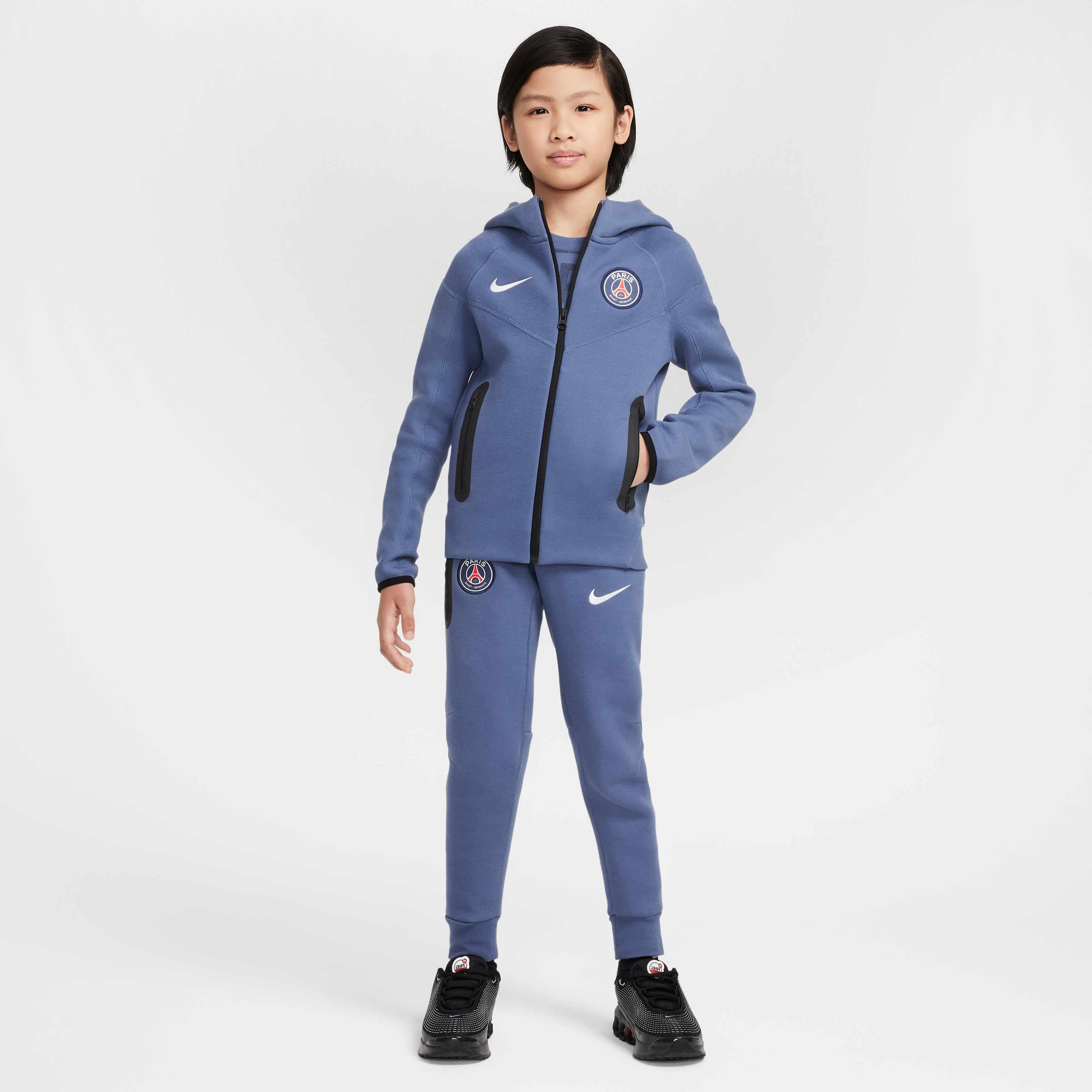 باريس سان جيرمان تيك image number 7