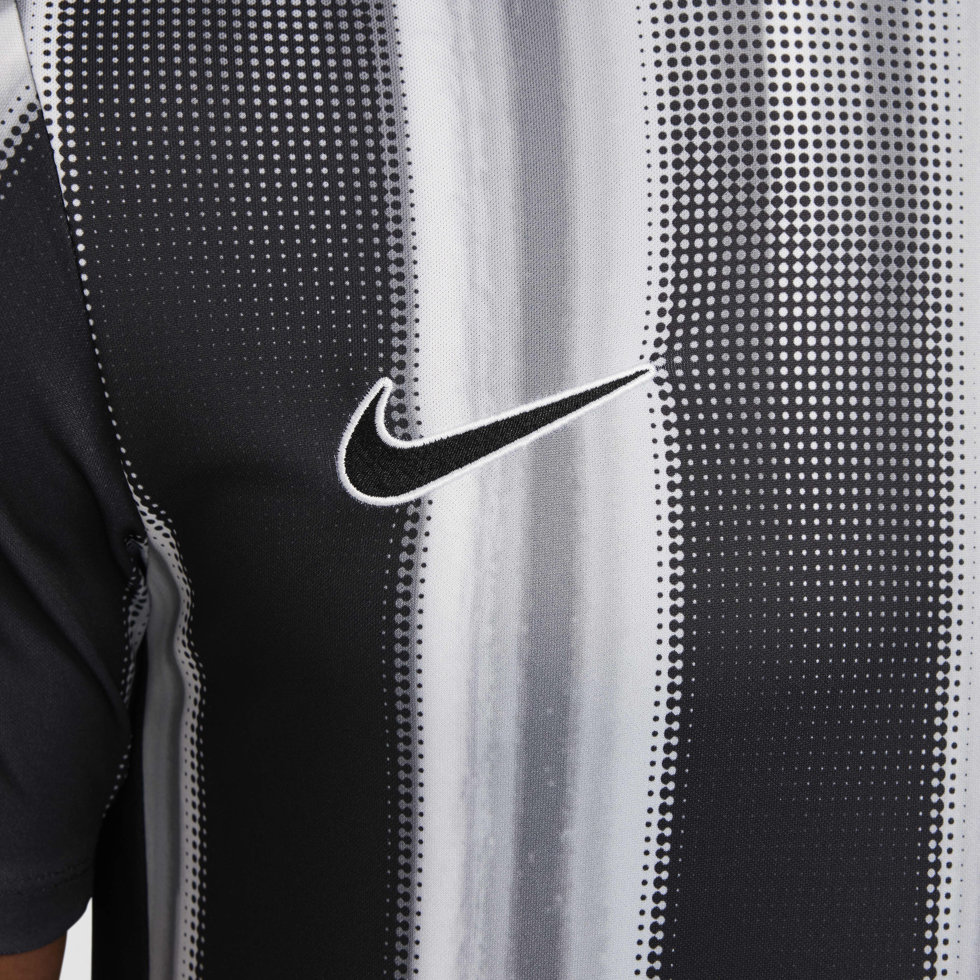 Nike Academy image number 3