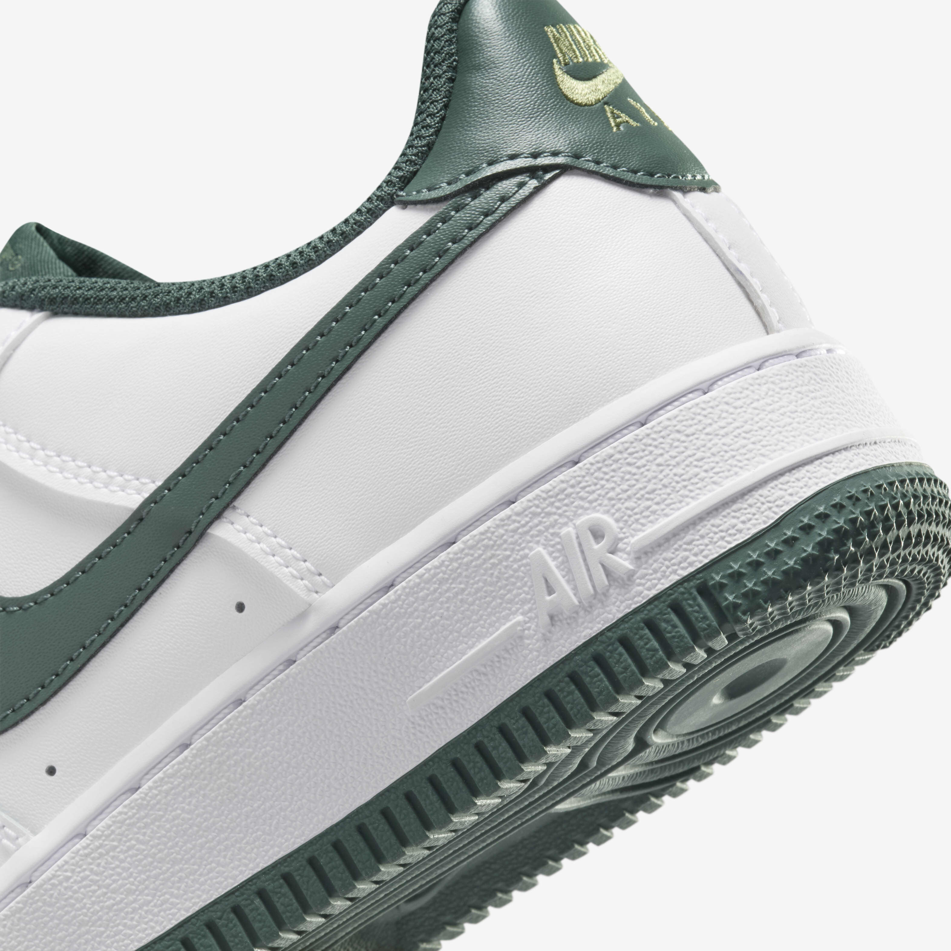 Buy Nike Air Force 1 Older Kids Shoes Nike Kuwait Official