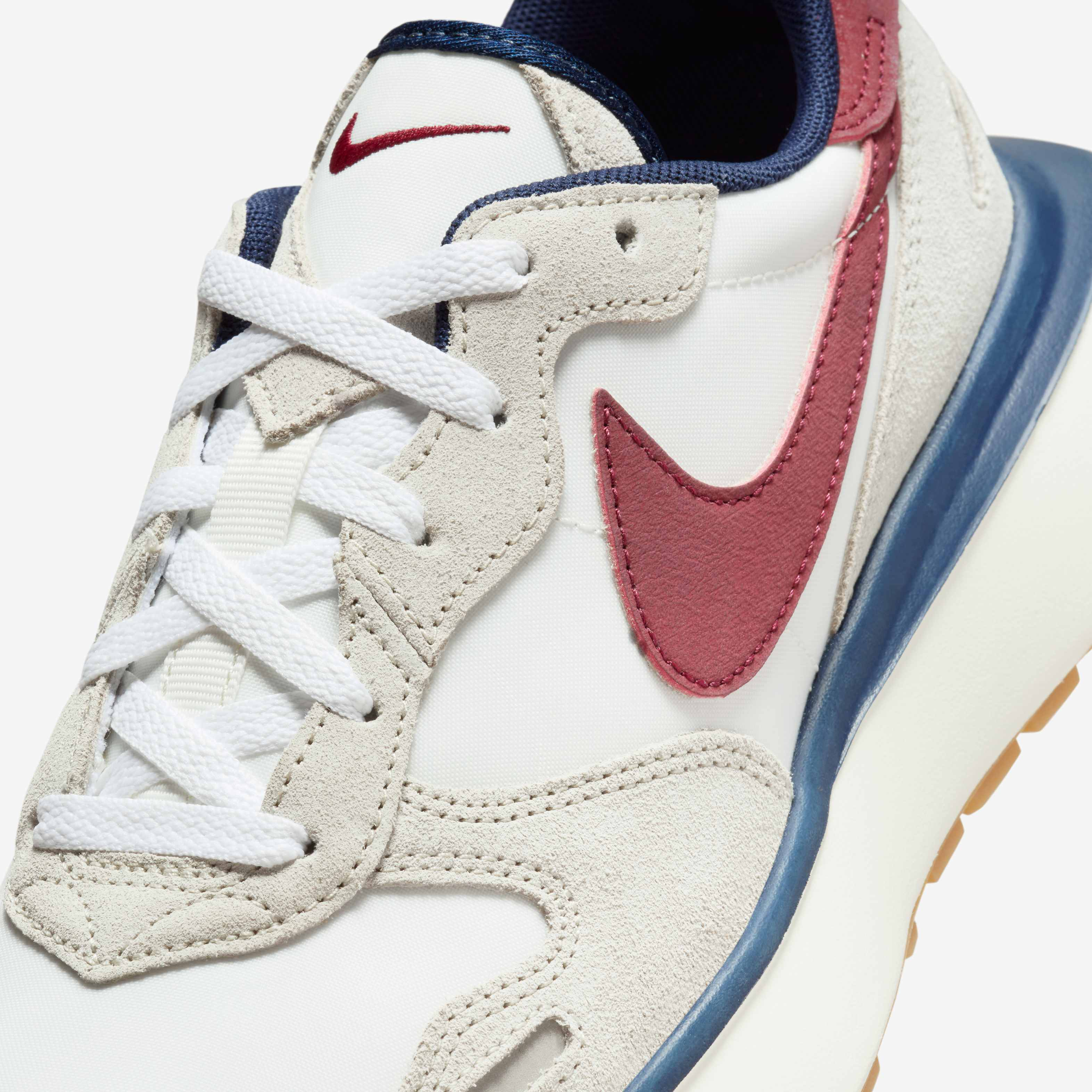 Nike Phoenix Waffle image number 7
