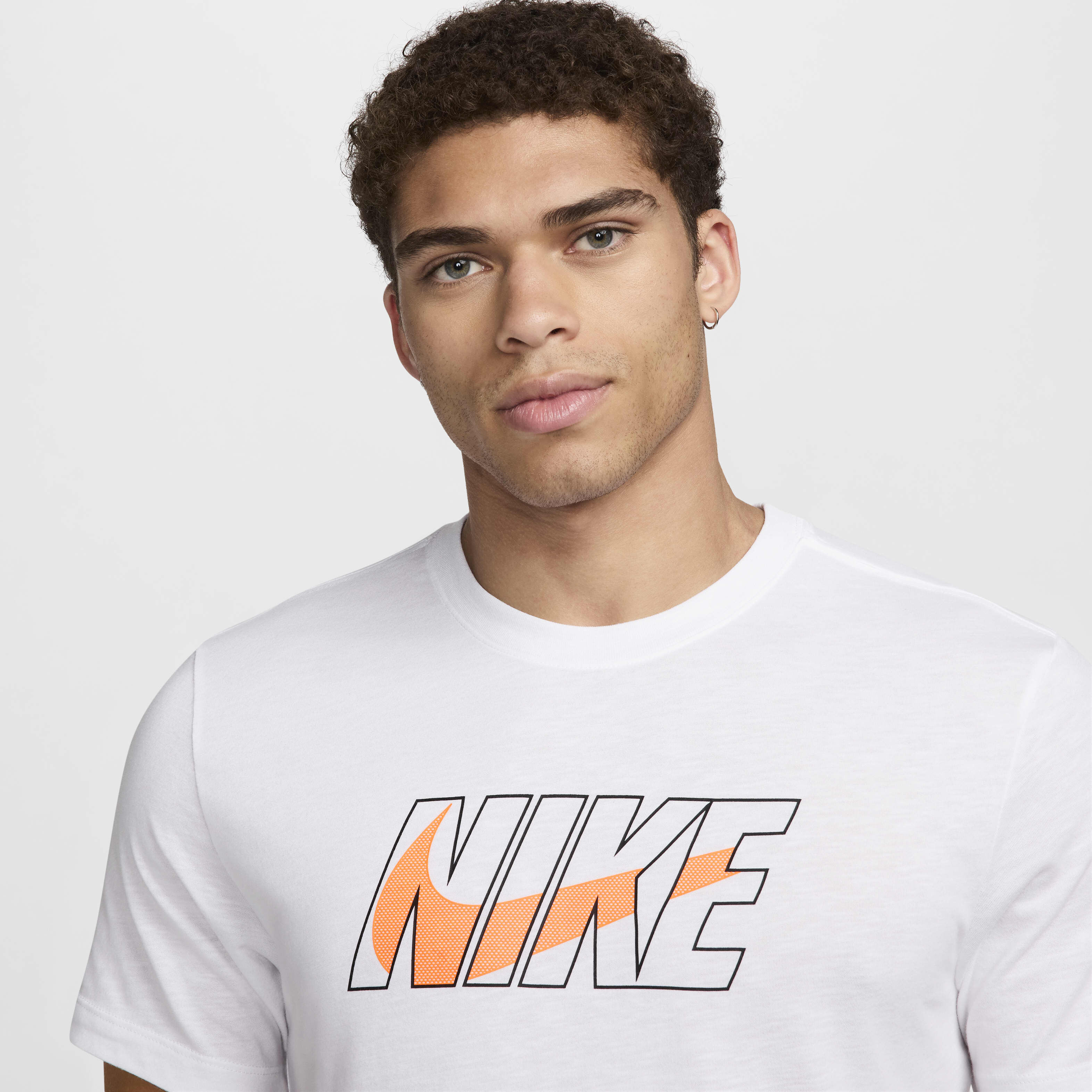 Nike image number 2