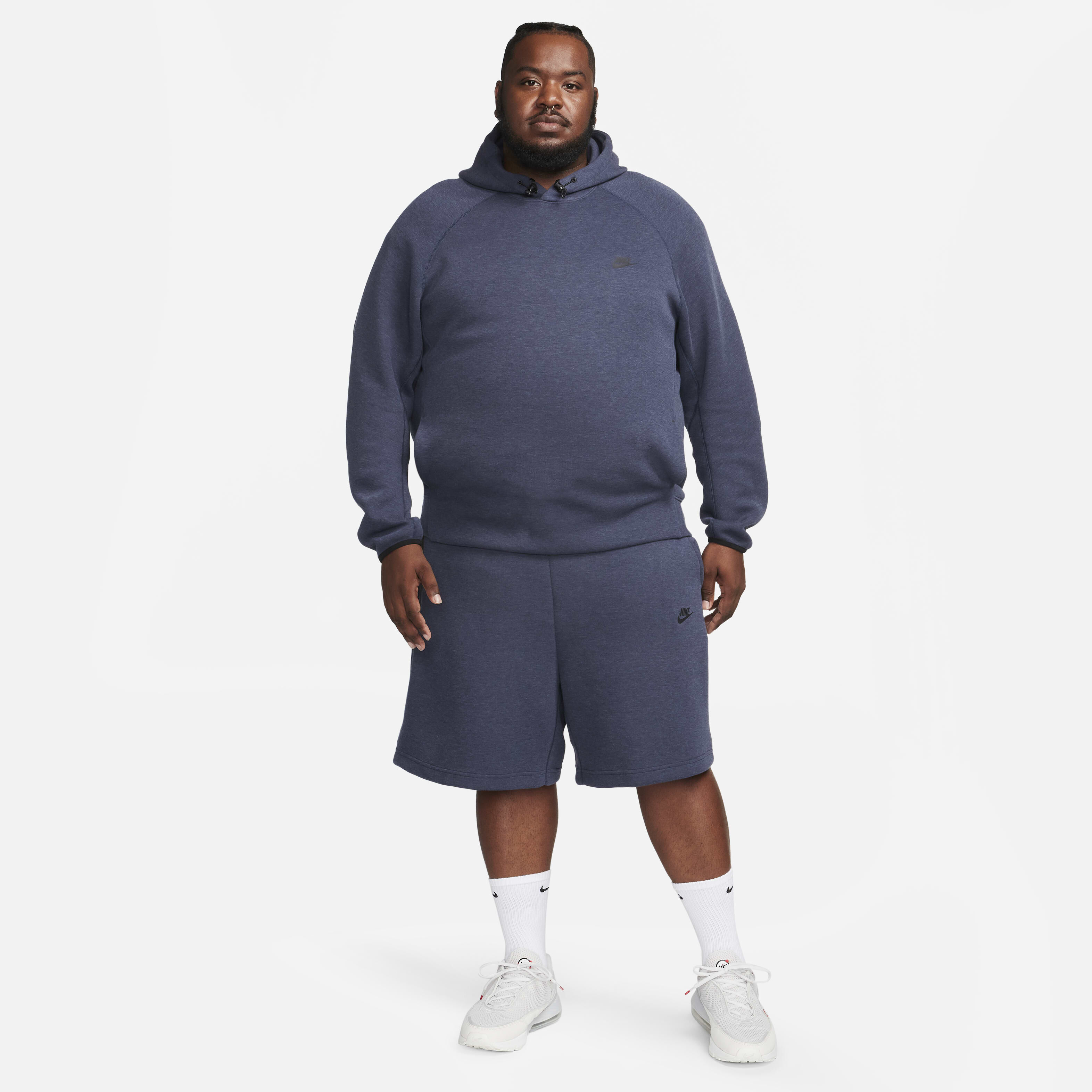 Nike Sportswear Tech Fleece image number 16