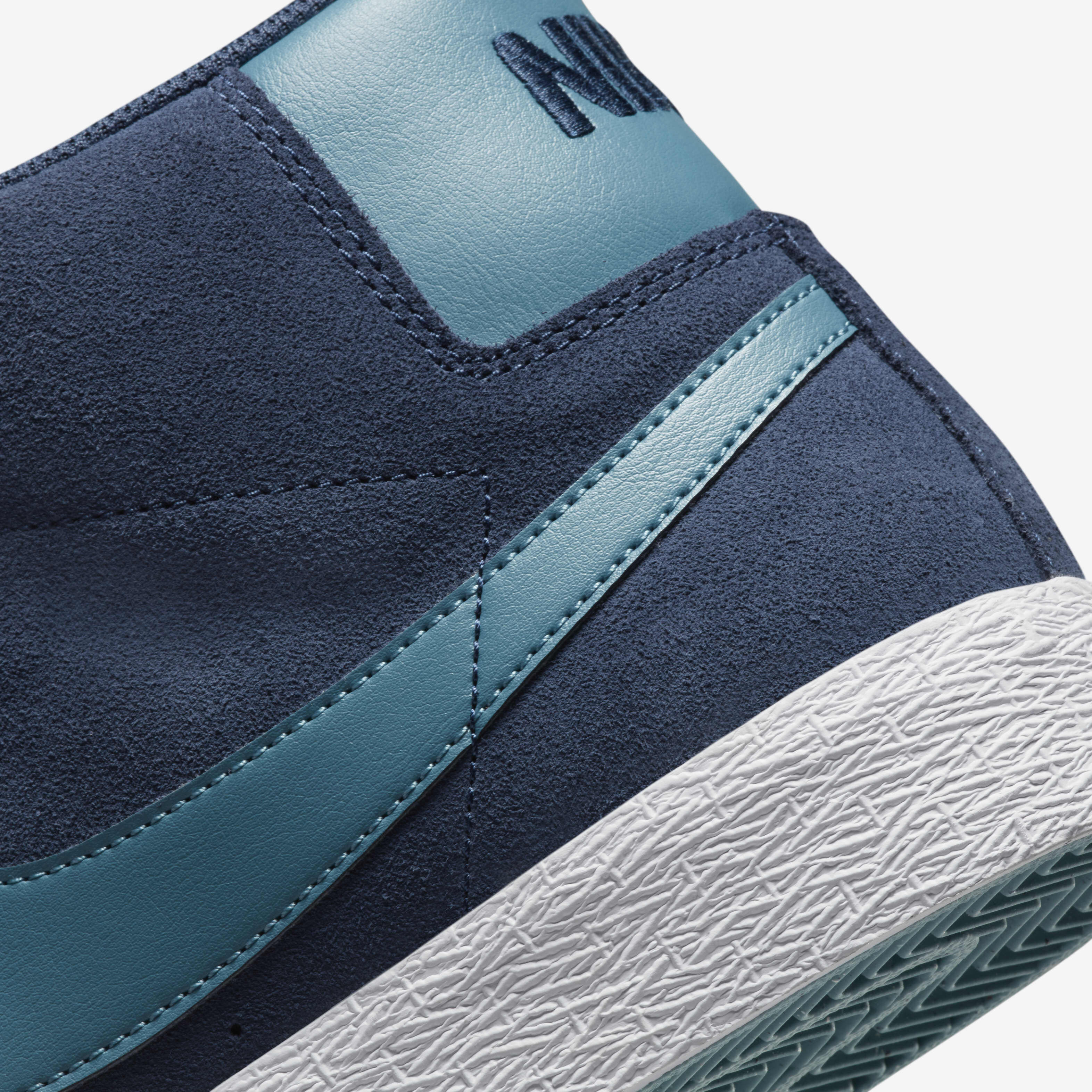 Buy Nike SB Zoom Blazer Mid Skate Shoes - Midnight Navy