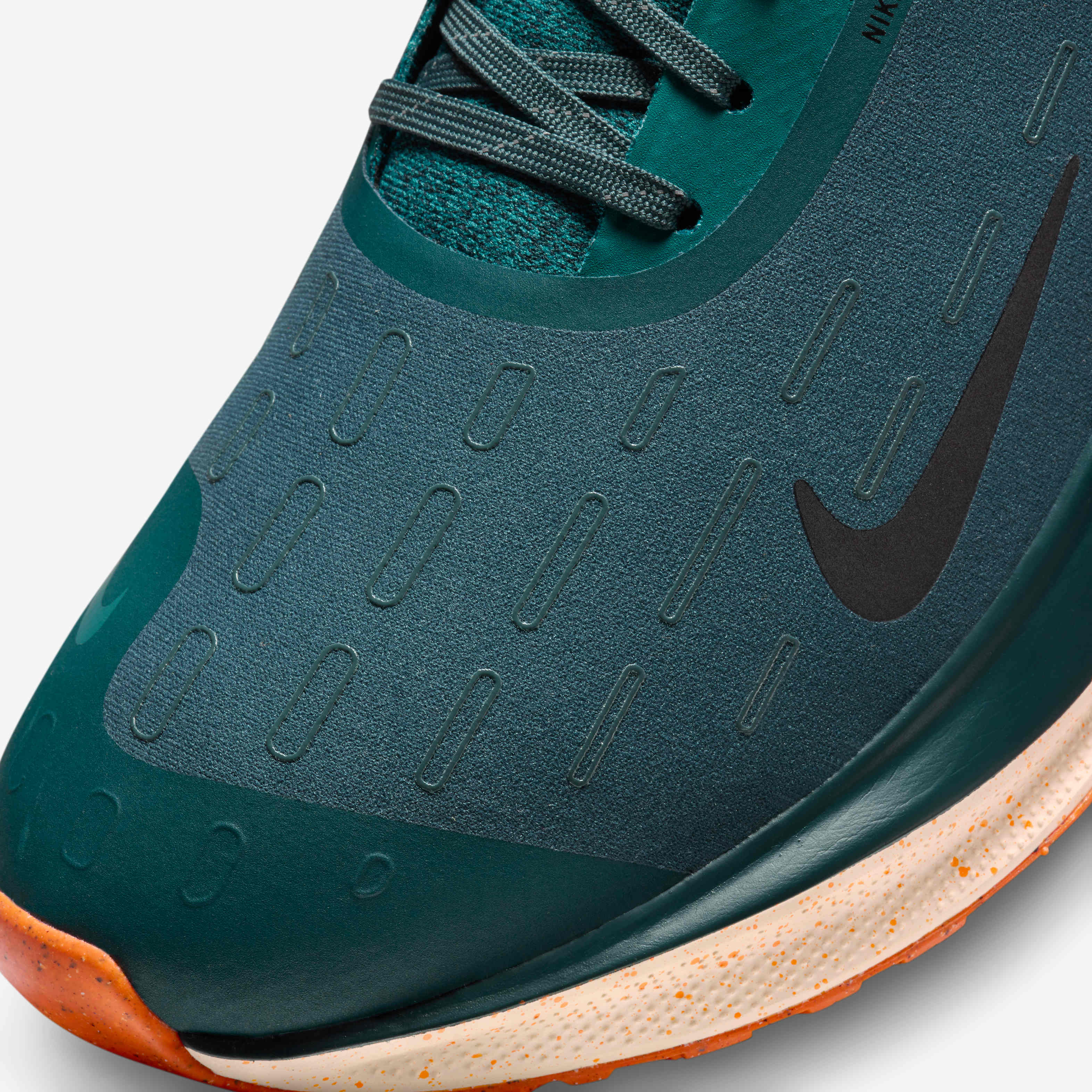 نايكي انفينيتي رن 4 جور-تكس image number 7