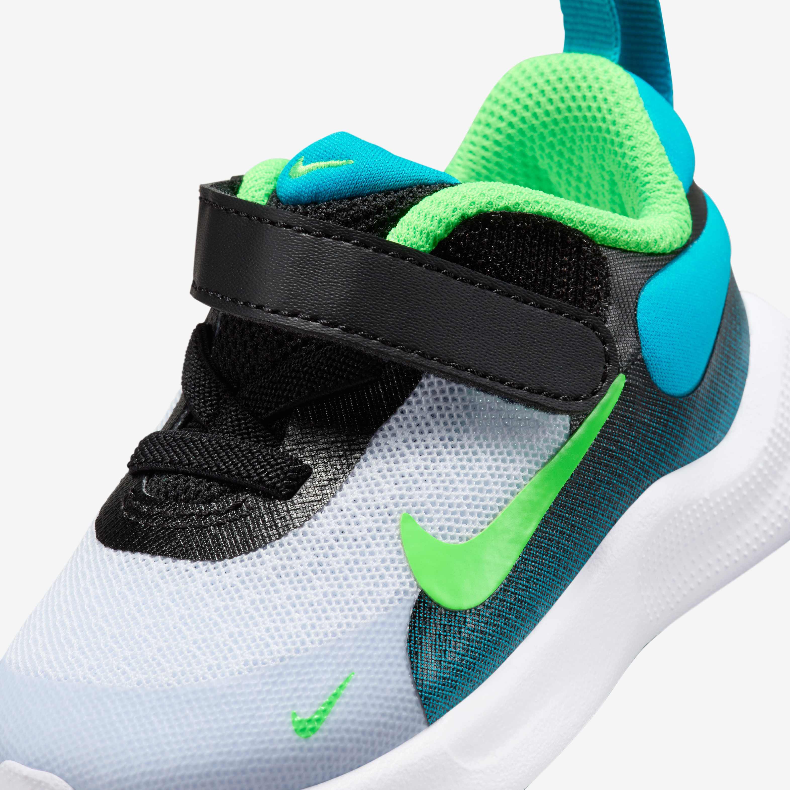 Nike Revolution 7 image number 6