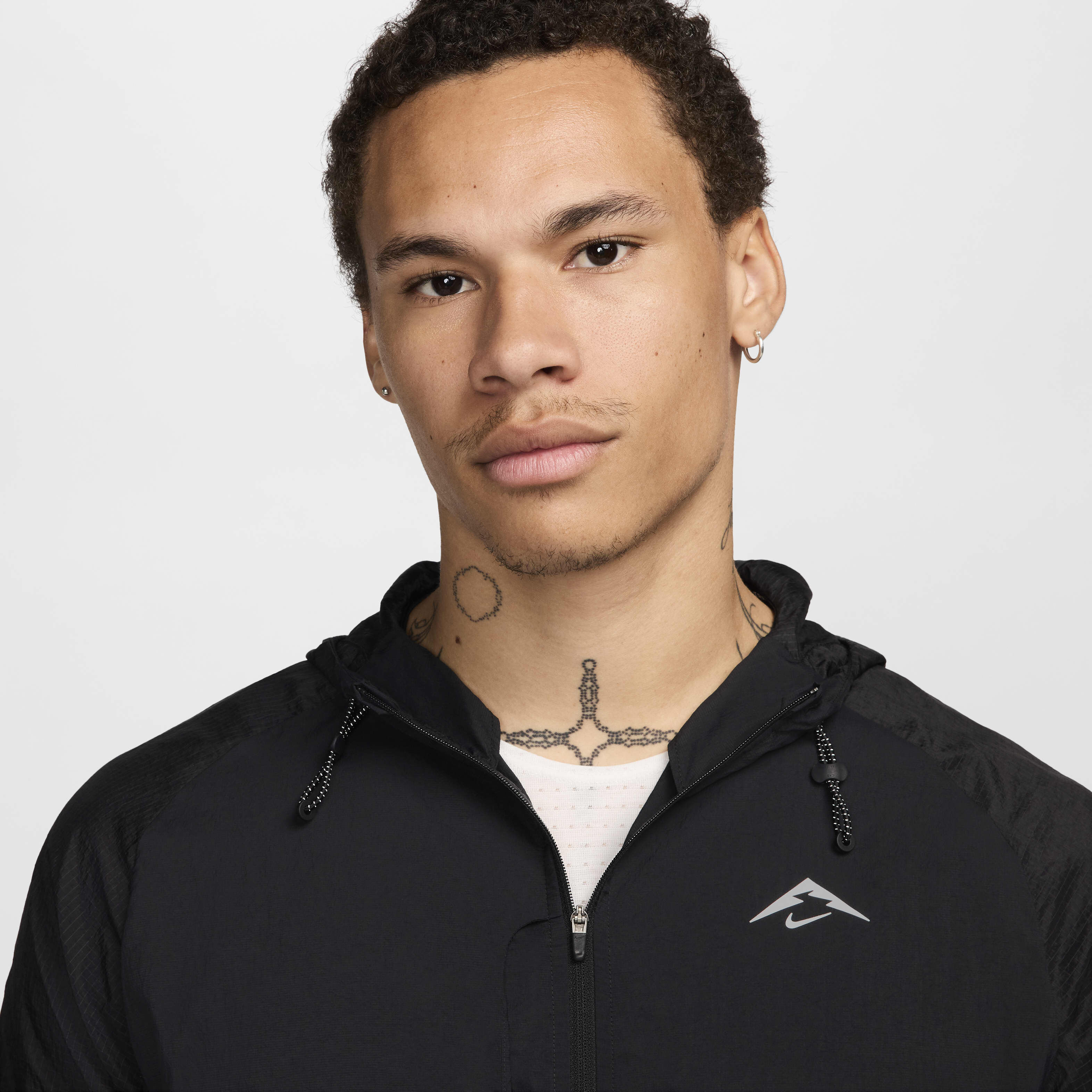 Buy Nike Trail Aireez Men's Running Jacket - Black