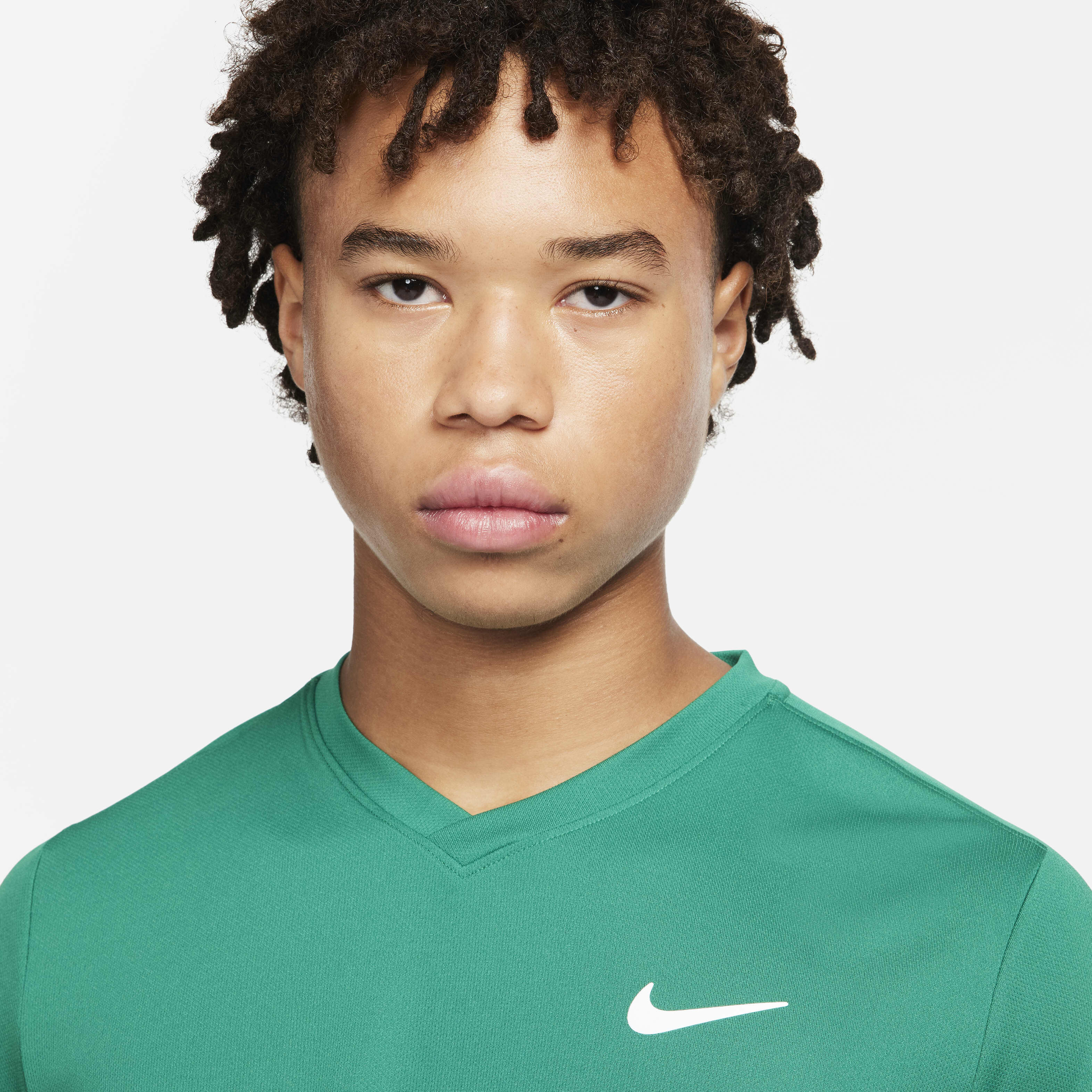 NikeCourt Dri-FIT Victory image number 2