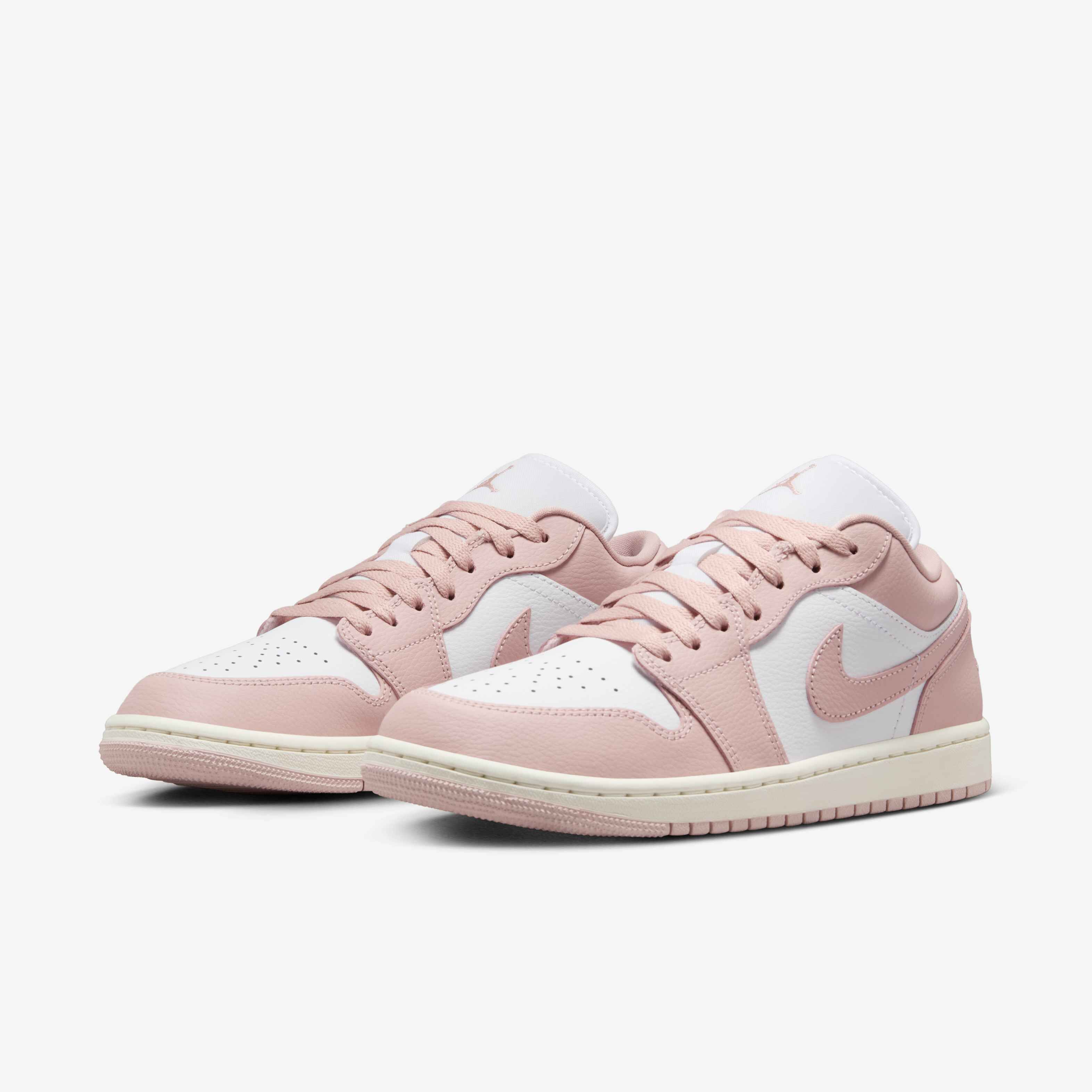 Air Jordan 1 Low image number 4