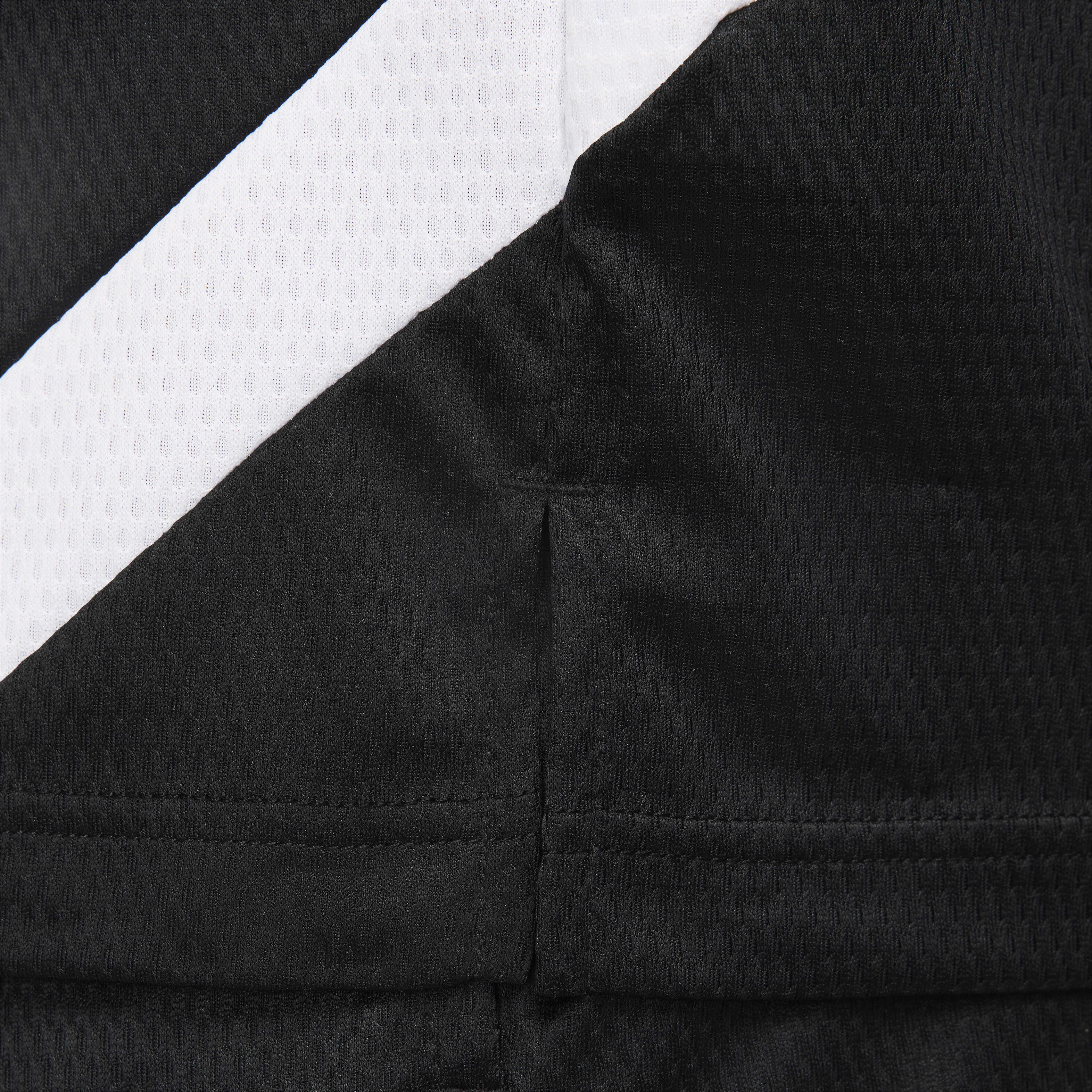 Nike Icon image number 3