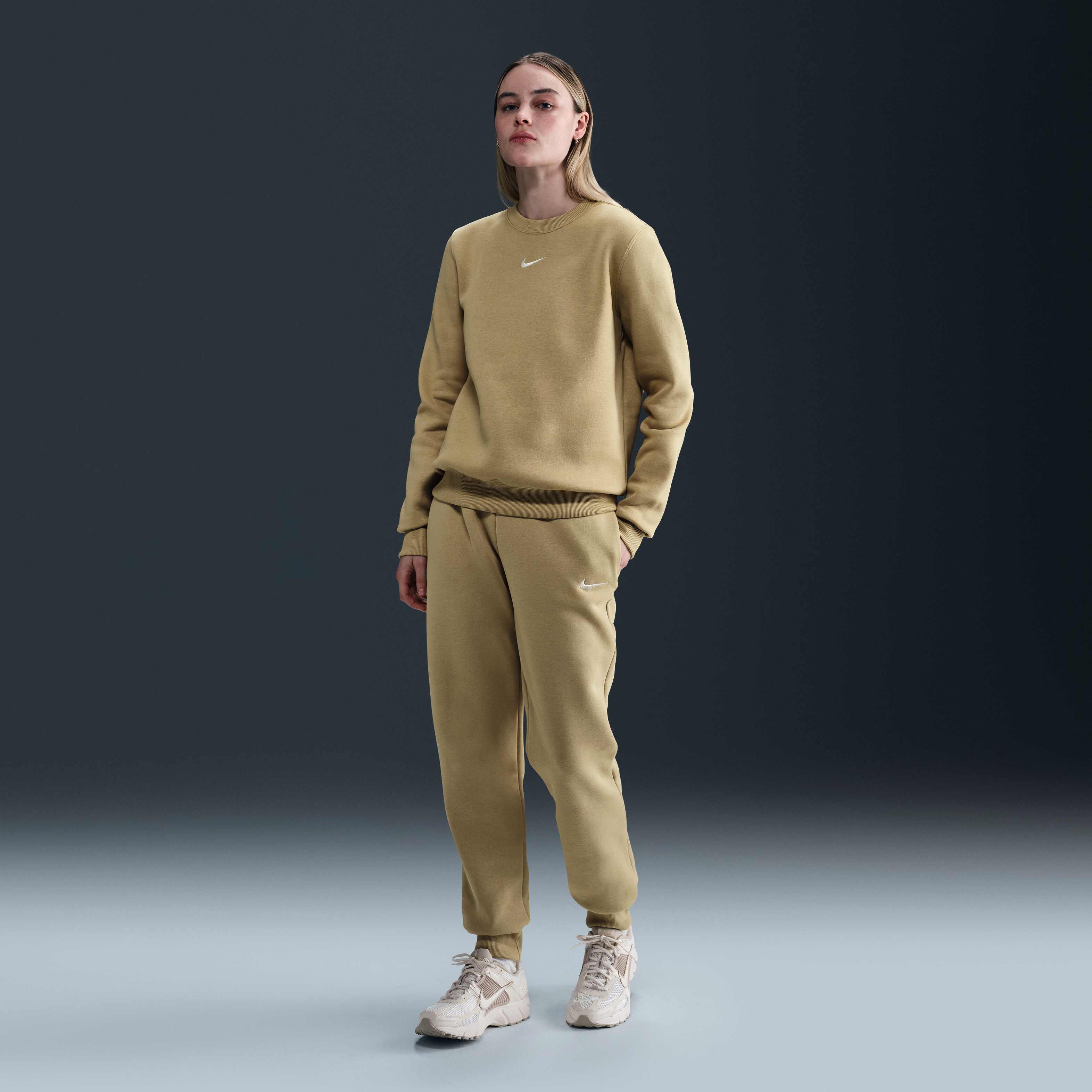 نايكي سبورتسوير فينيكس فليس image number 3