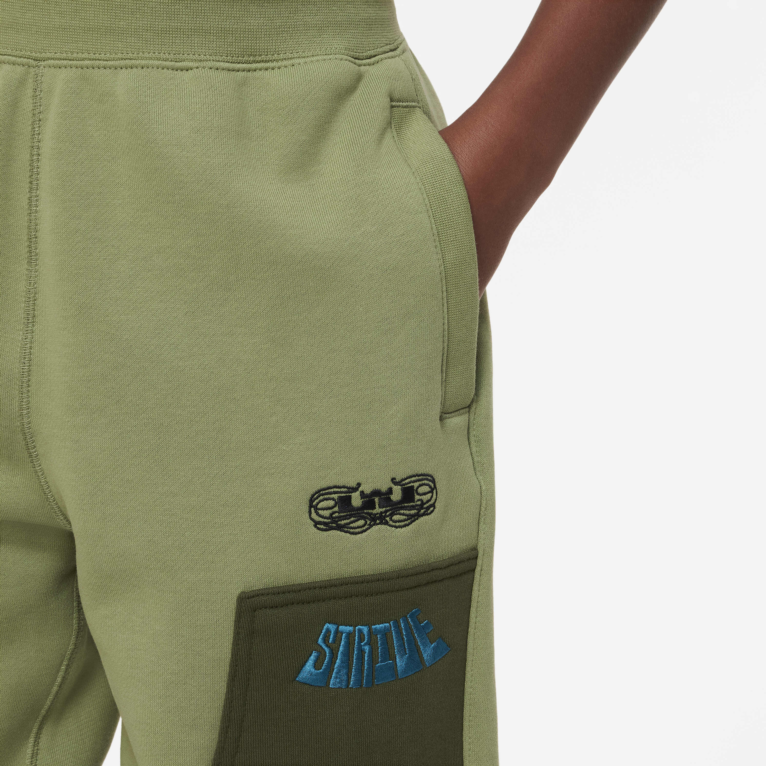 LeBron image number 2