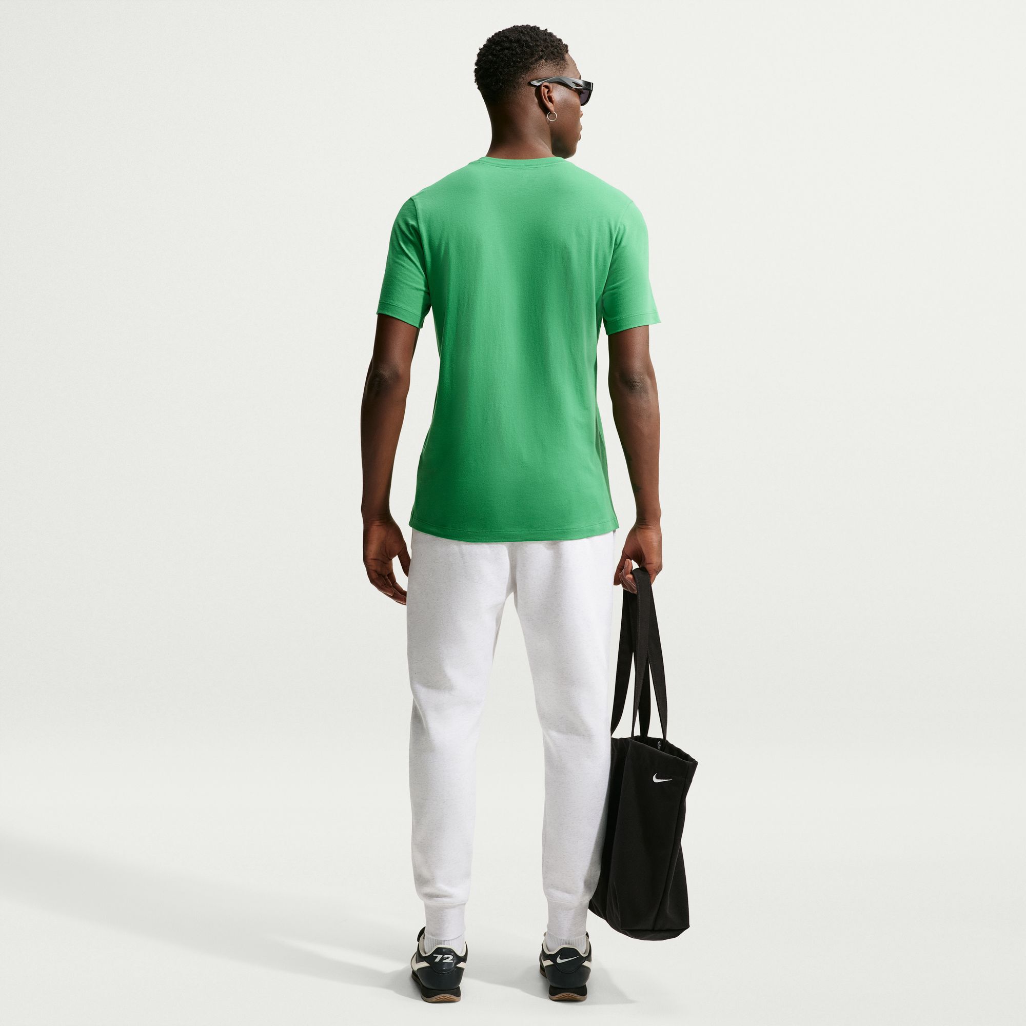 Nike Sportswear Club image number 1