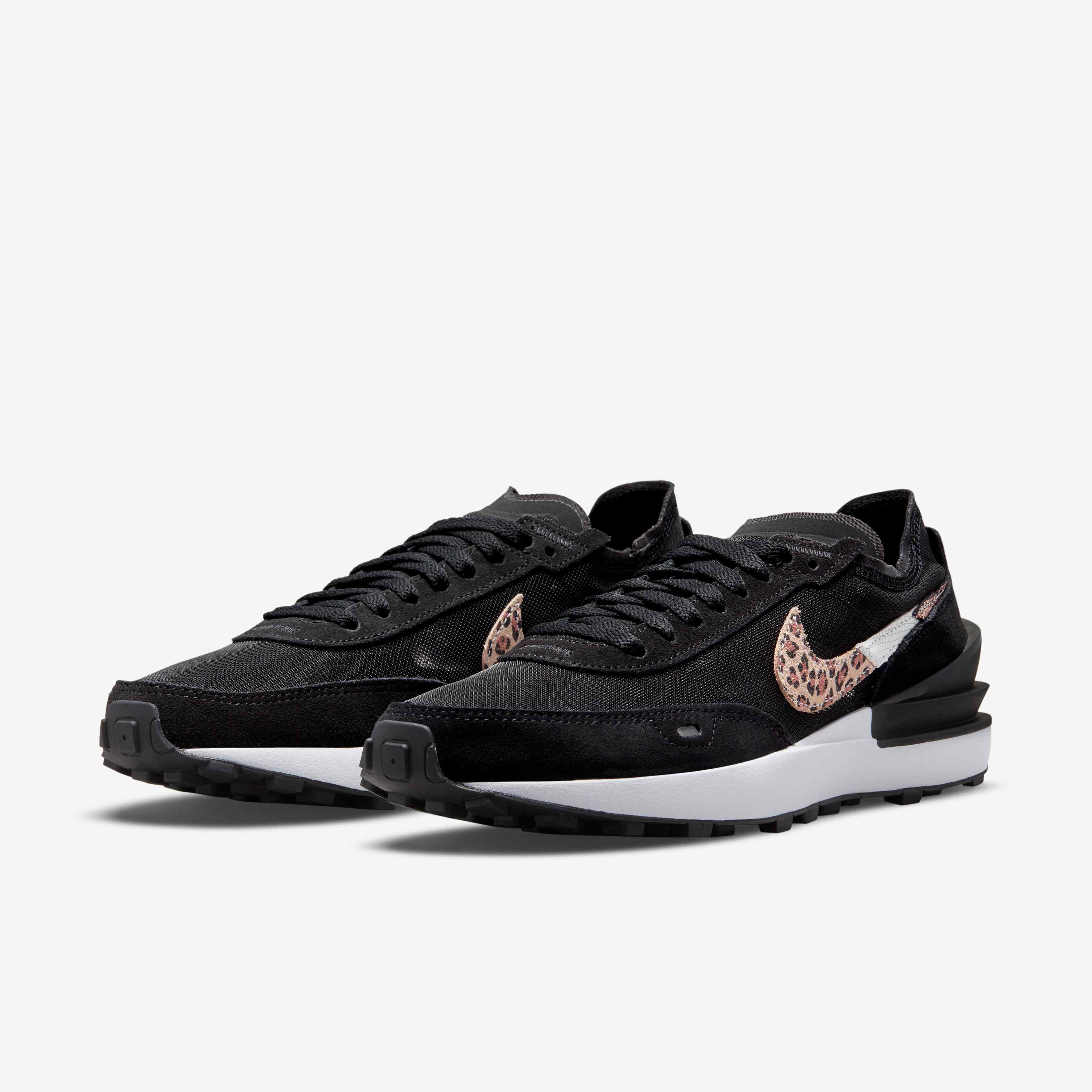 Nike Waffle One SE image number 4