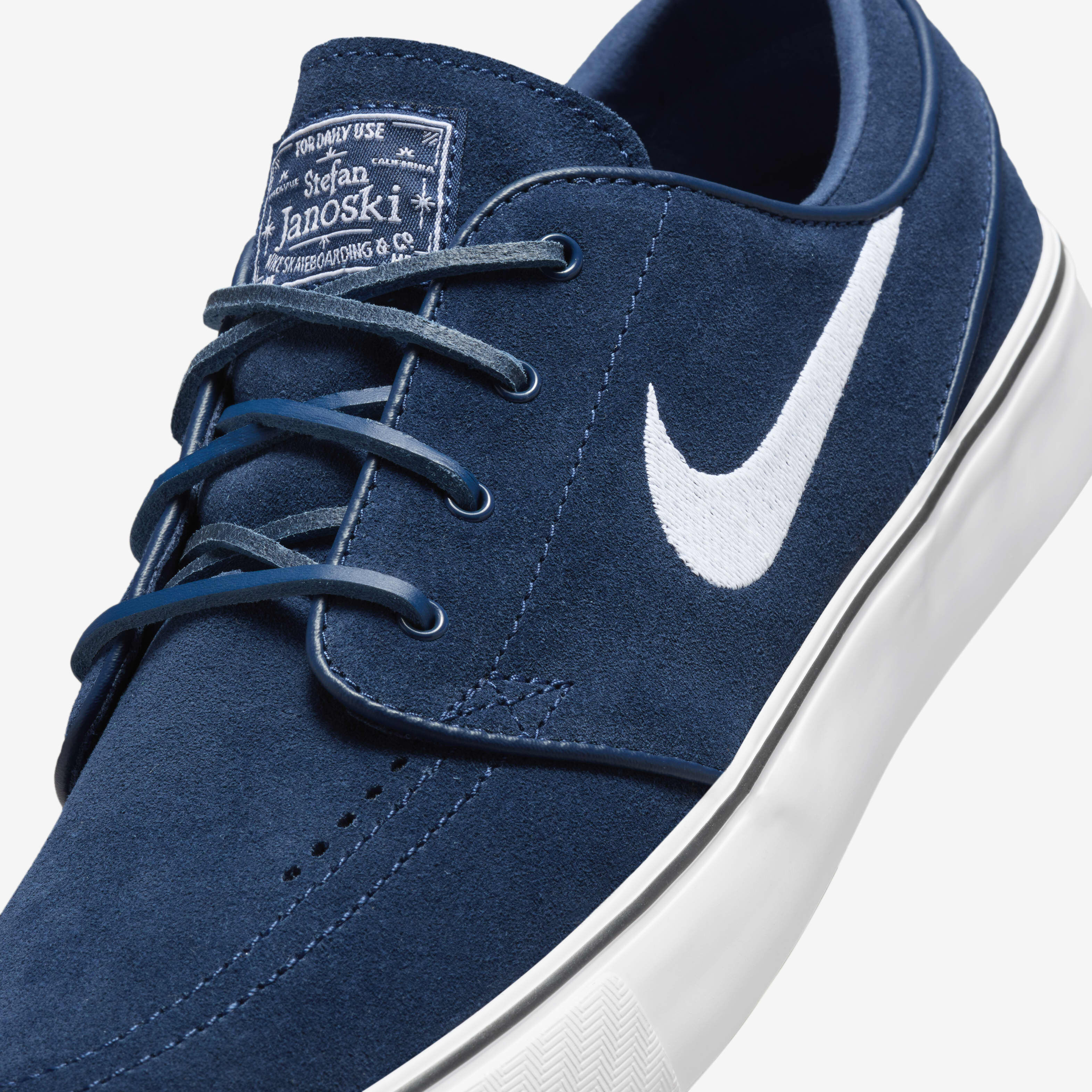 Buy Nike SB Zoom Janoski OG Skate Shoes Nike Kuwait Official