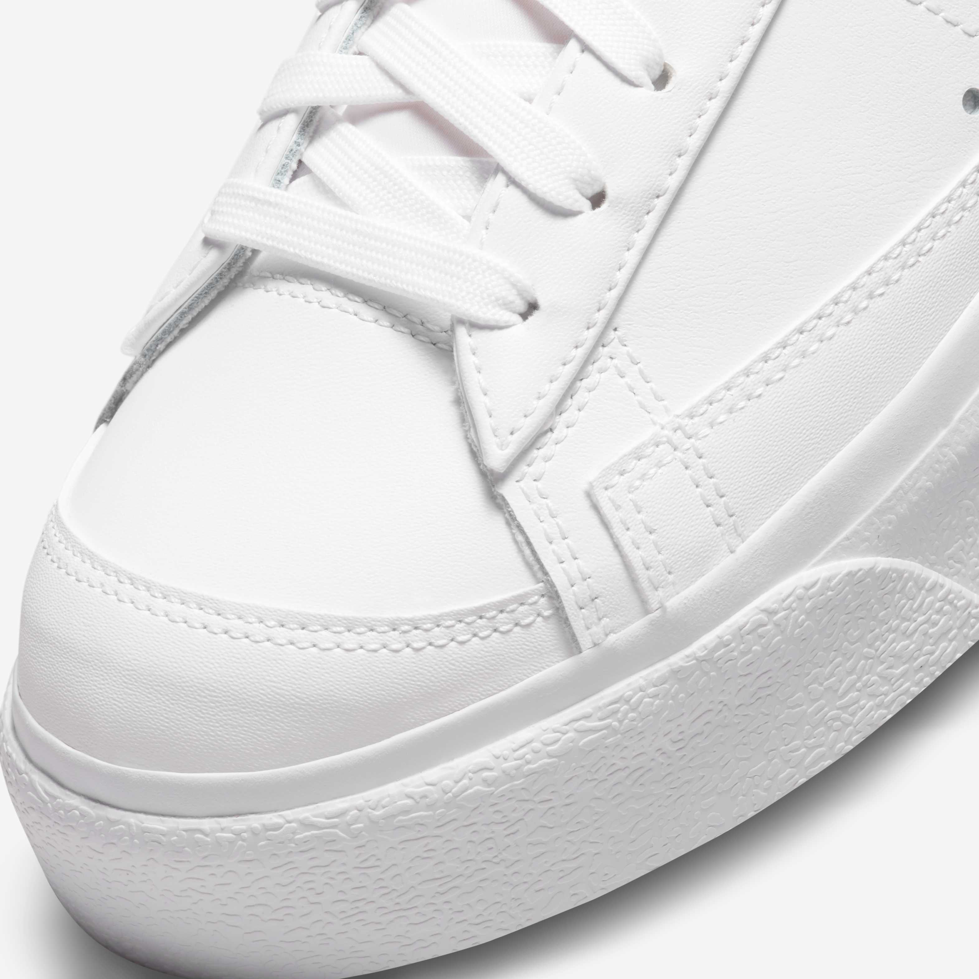 Nike Blazer Low Platform image number 7