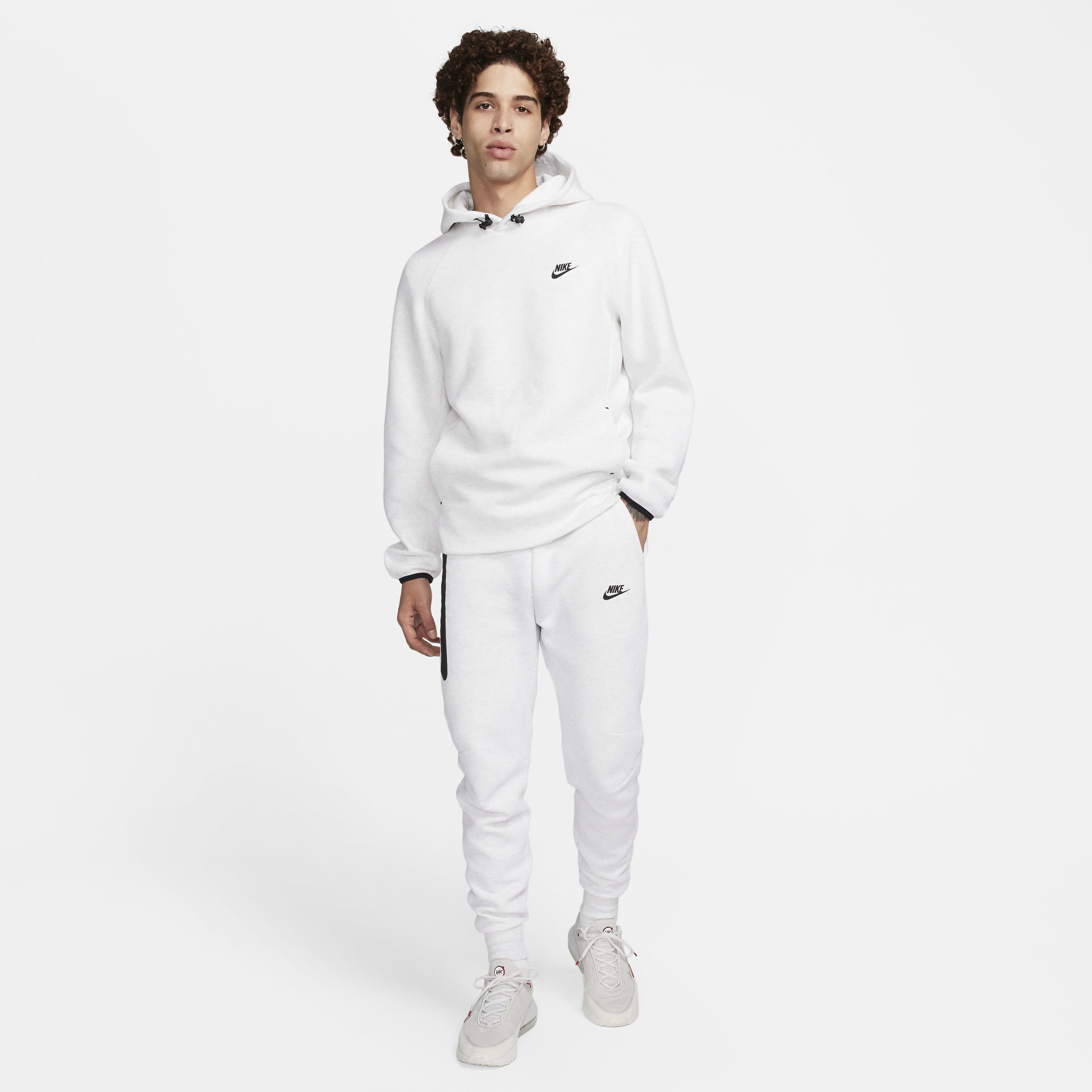 Nike Sportswear Tech Fleece image number 8