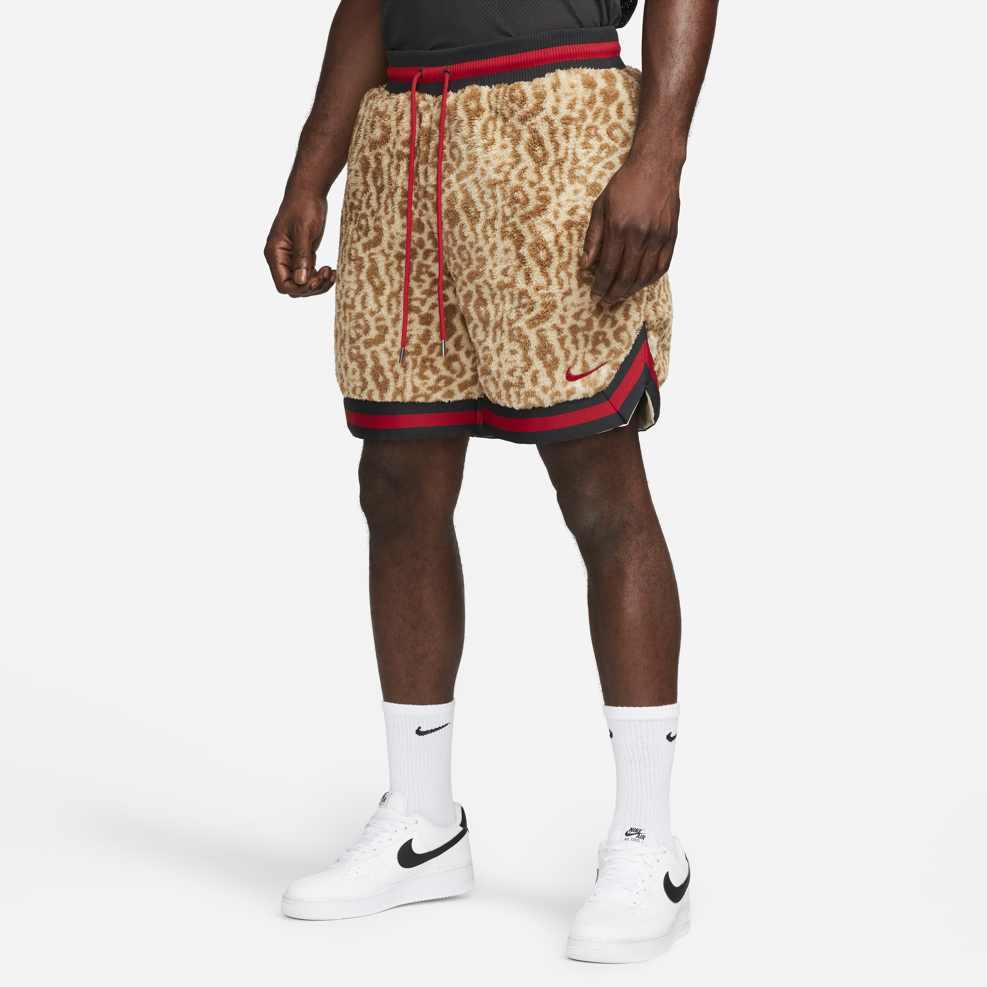 Buy Nike Men s 15cm approx. Premium Basketball Shorts Nike Kuwait Official