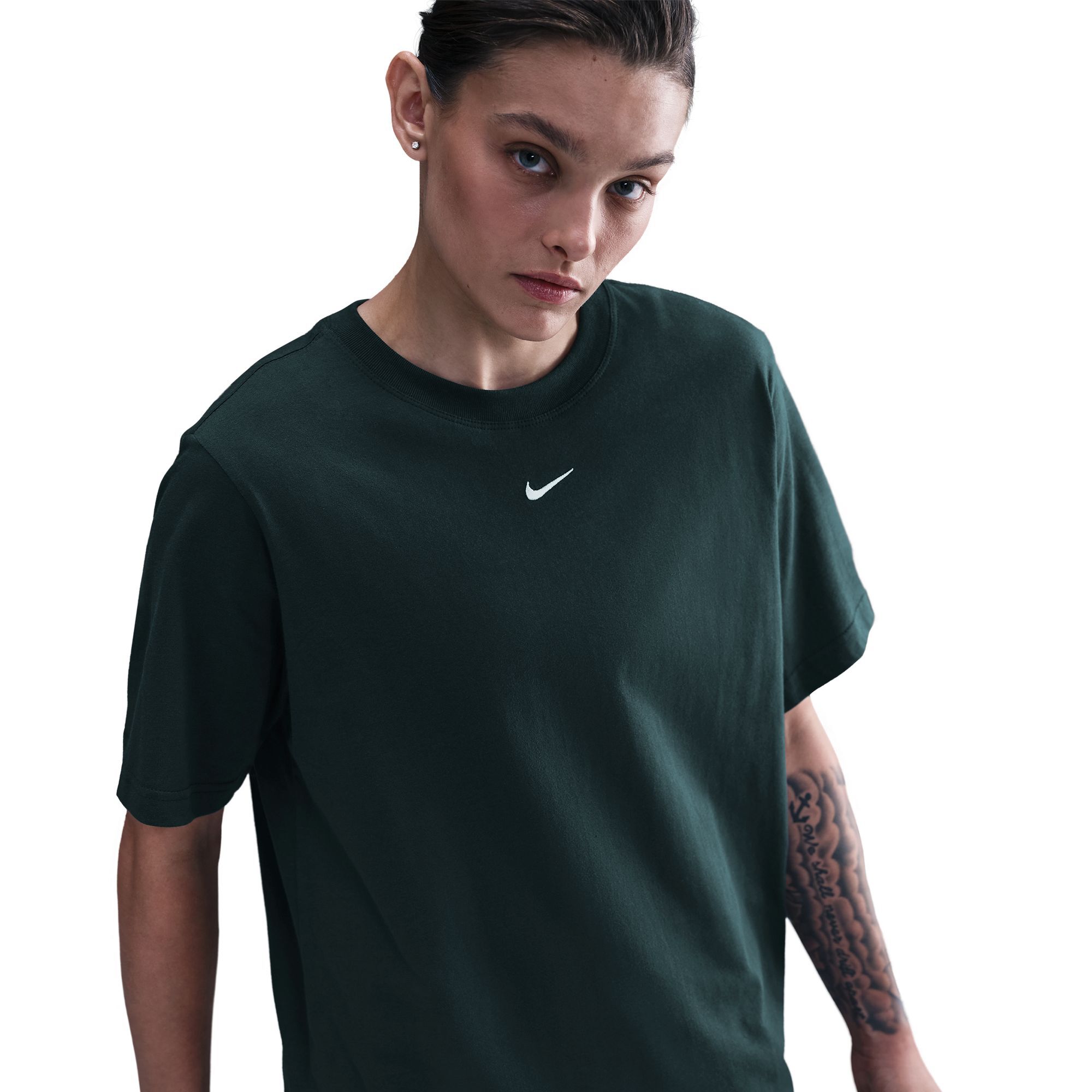 Nike Sportswear Essential image number 4