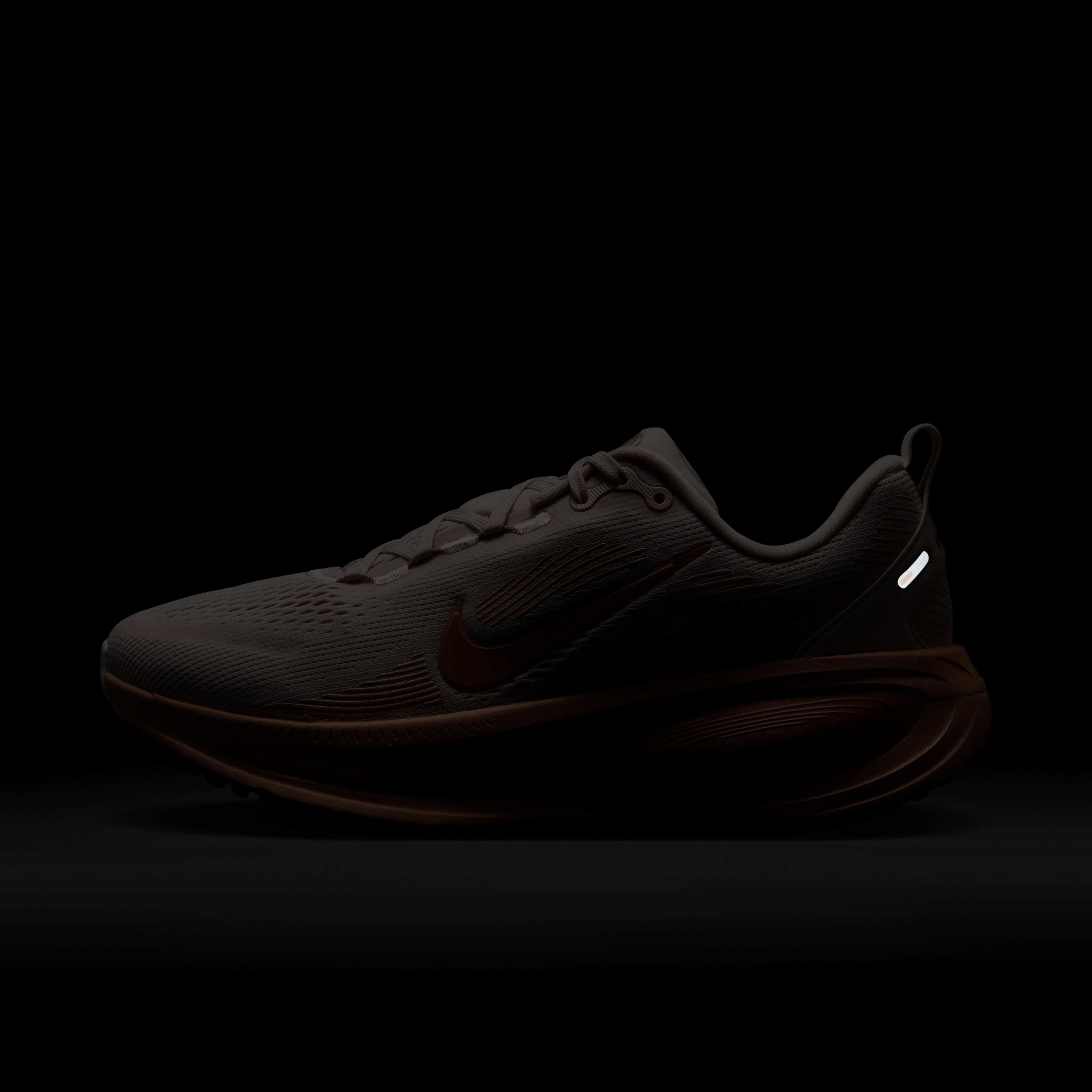 Nike Vomero 18 image number 9