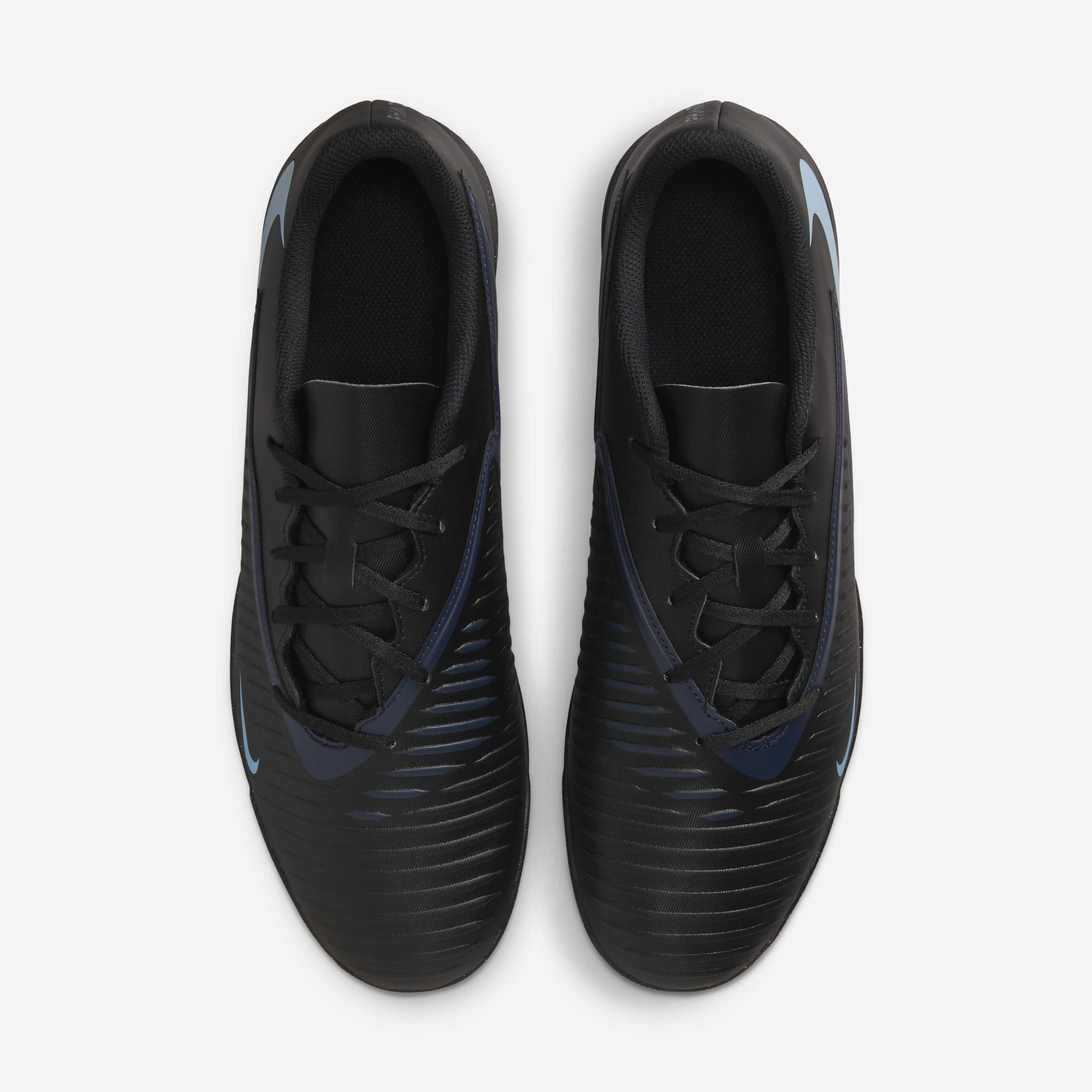 Nike Phantom 6 Low Club image number 3