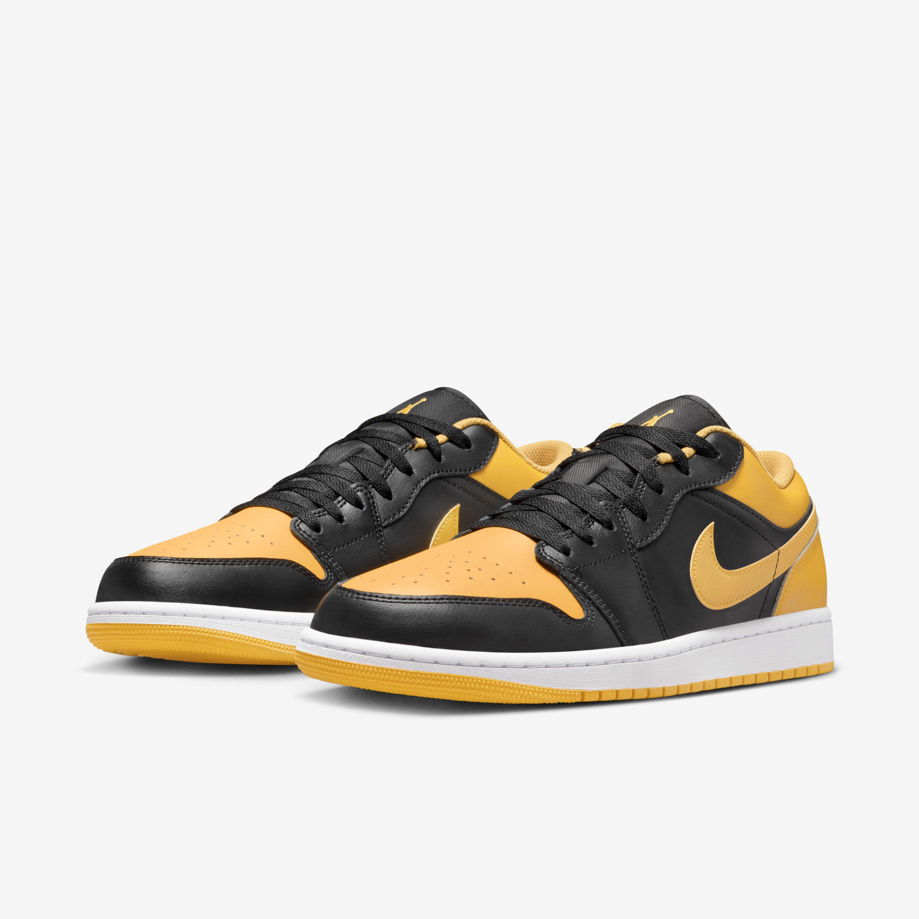 Air Jordan 1 Low image number 4