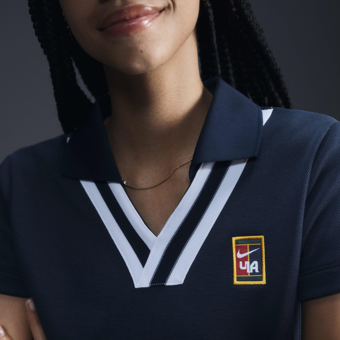 نايكي ومين باي يوون image number 1 نايكي ومين باي يوون image number 1