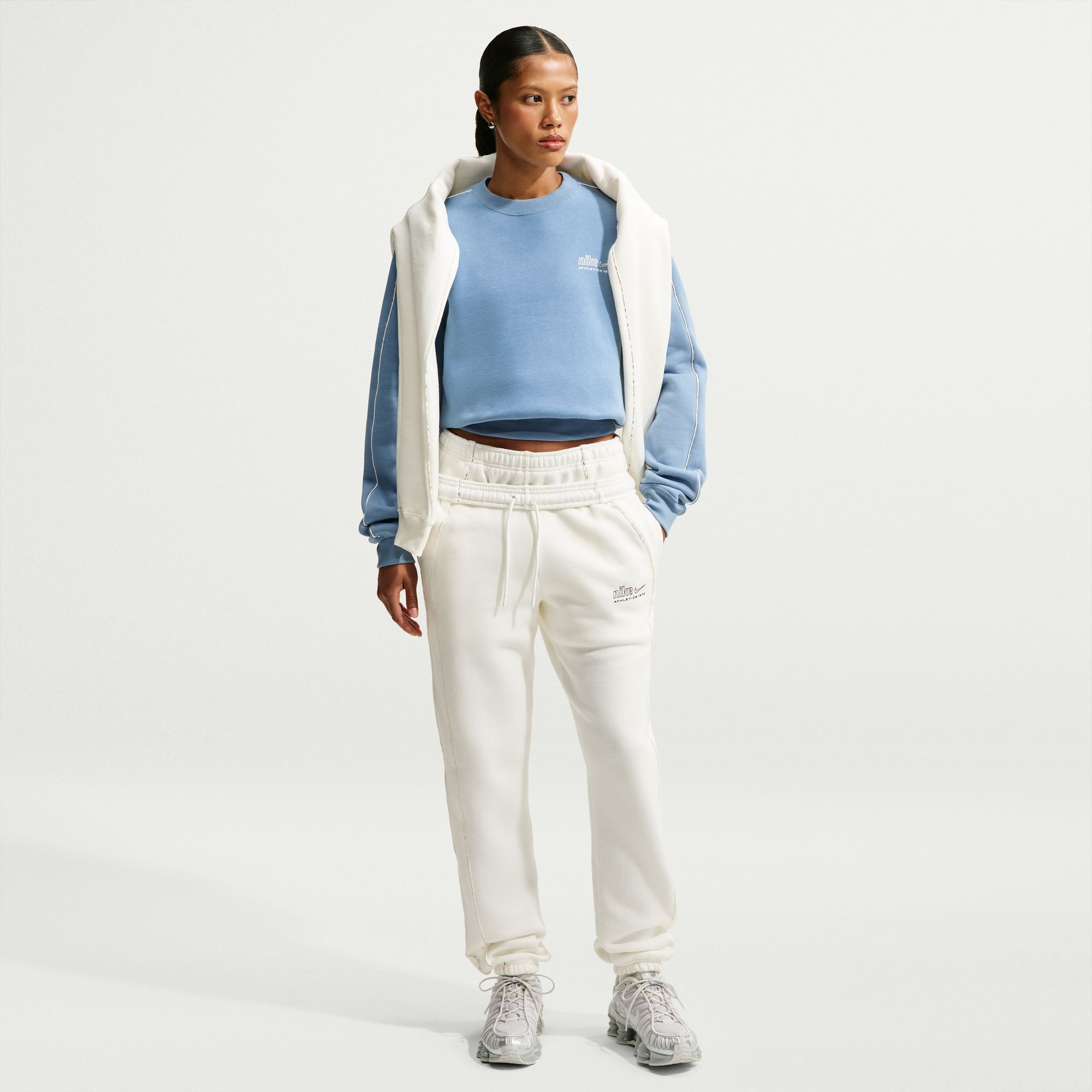Nike Studio Fleece Medium Weight image number 0