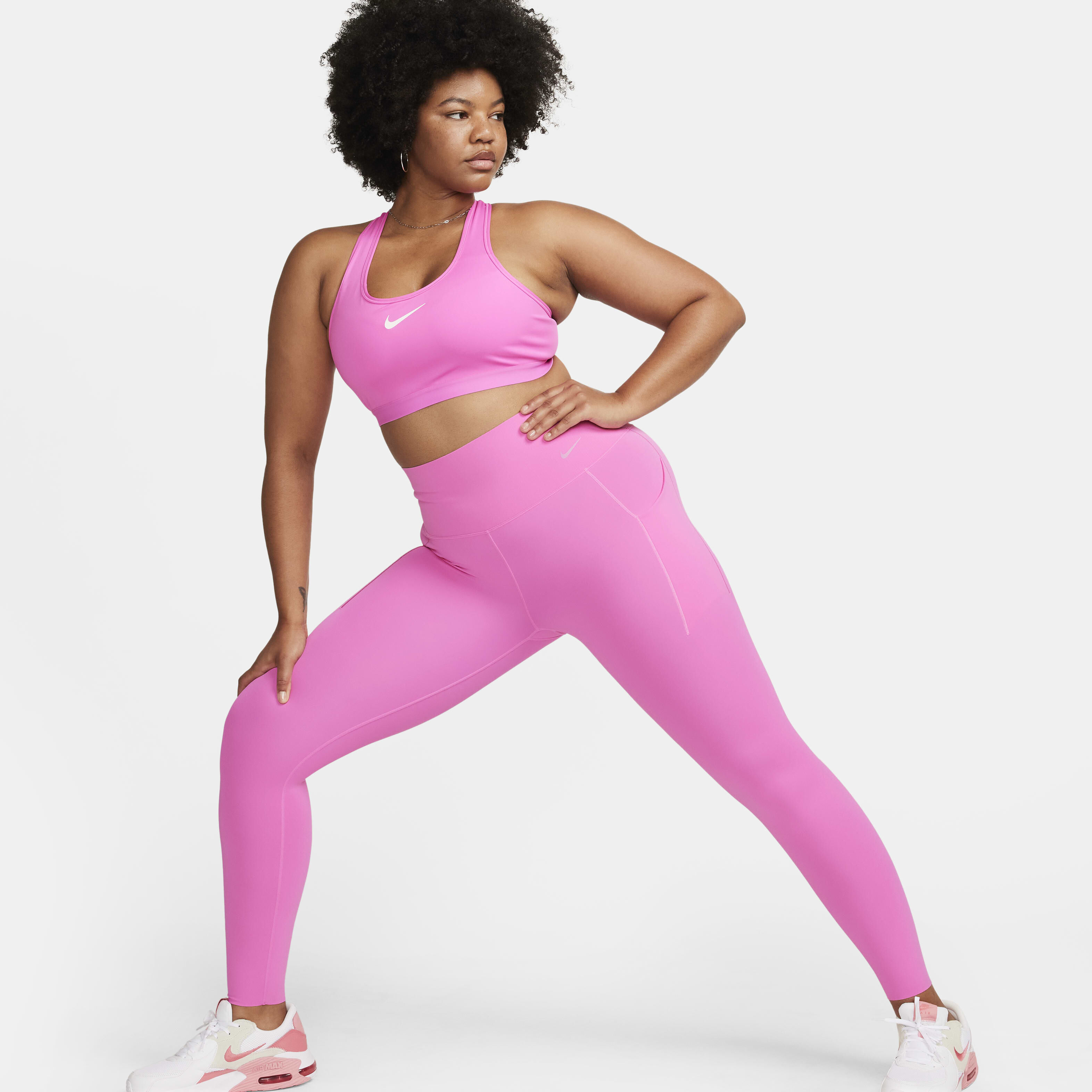 Nike Universa image number 0