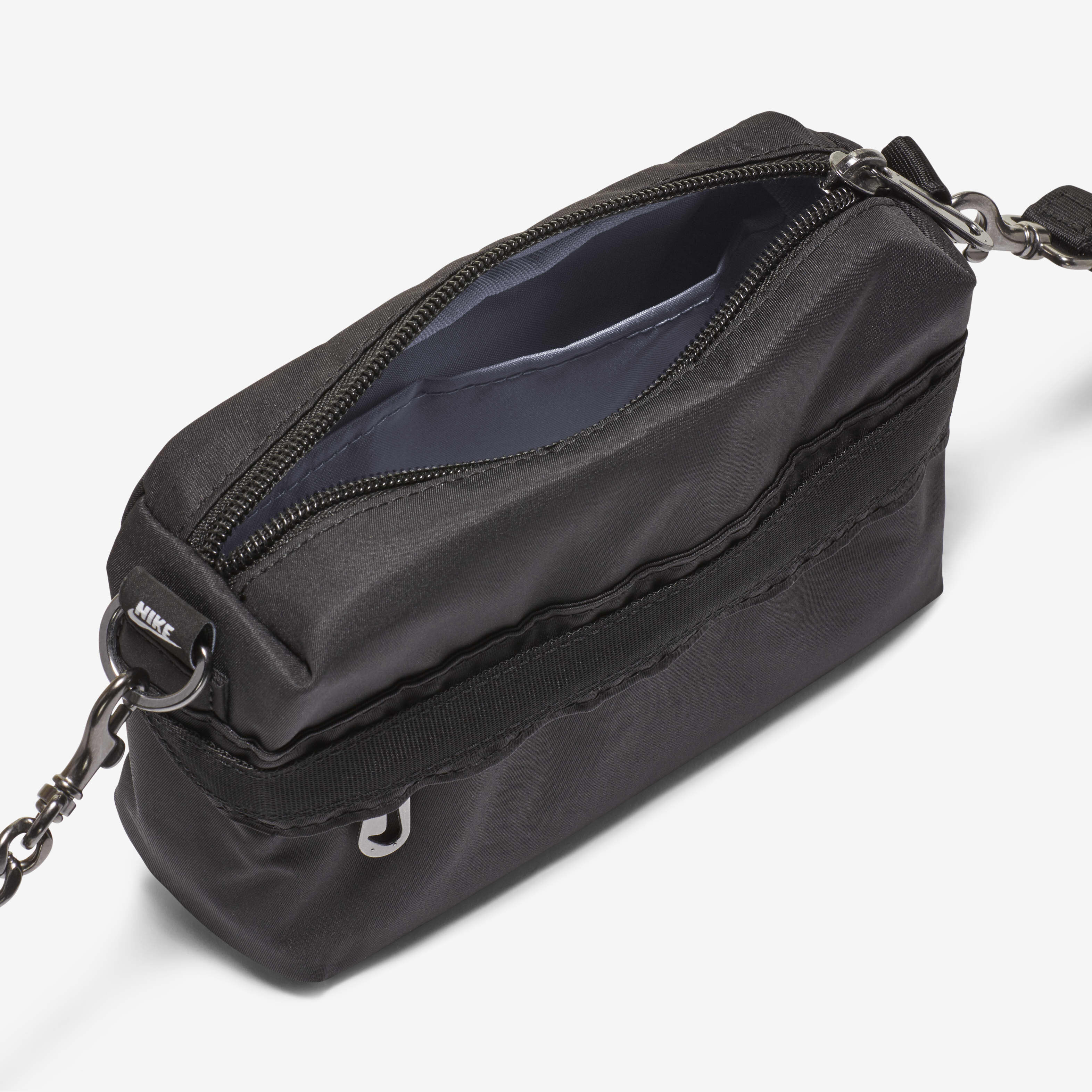 バッグ・カバンその他 Nike Sportswear Futura Luxe Women's Crossbody Bag 1L CW9304 Nike Sportswear Futura Luxe Crossbody Bag in Black – Oneness