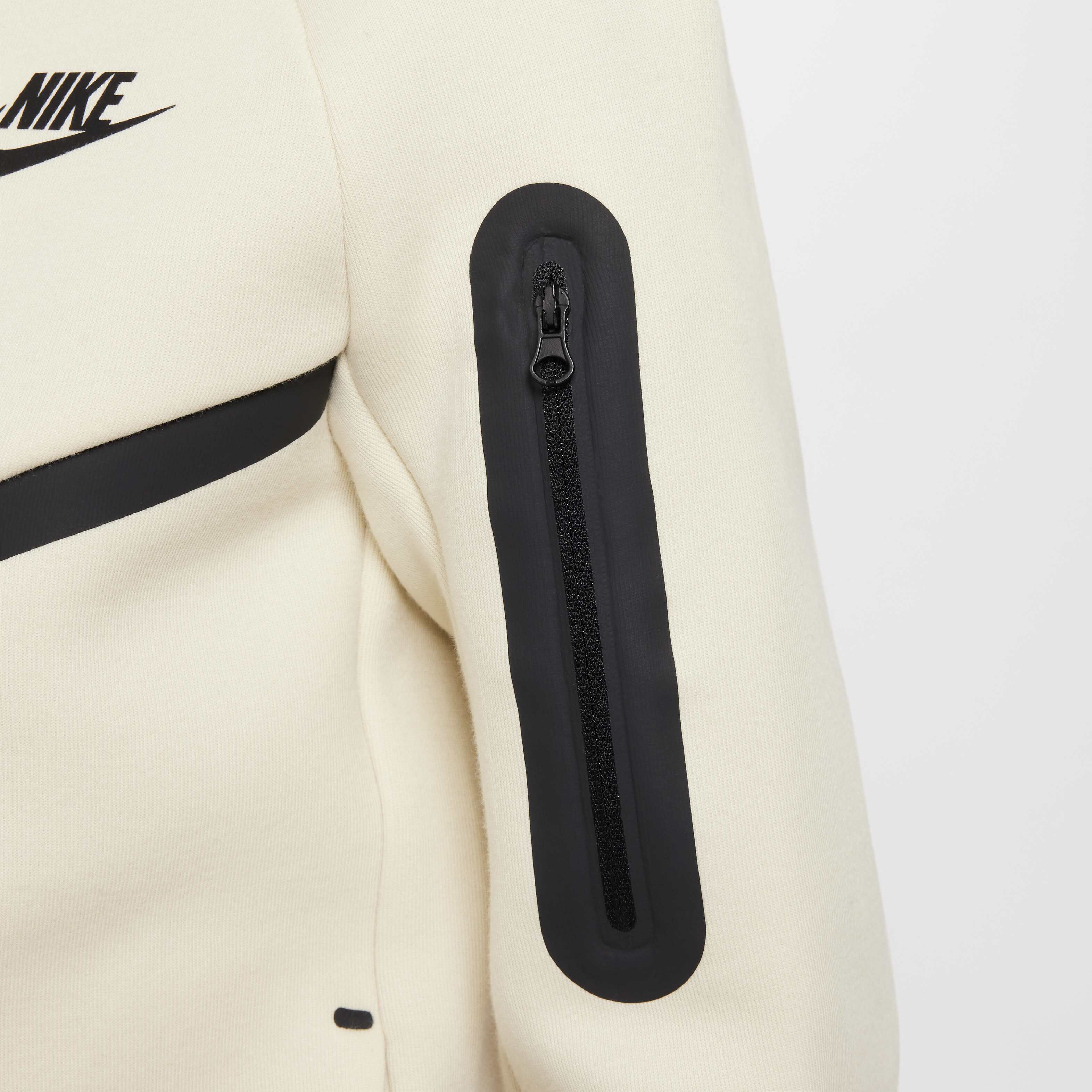 Nike Sportswear Tech Fleece image number 5