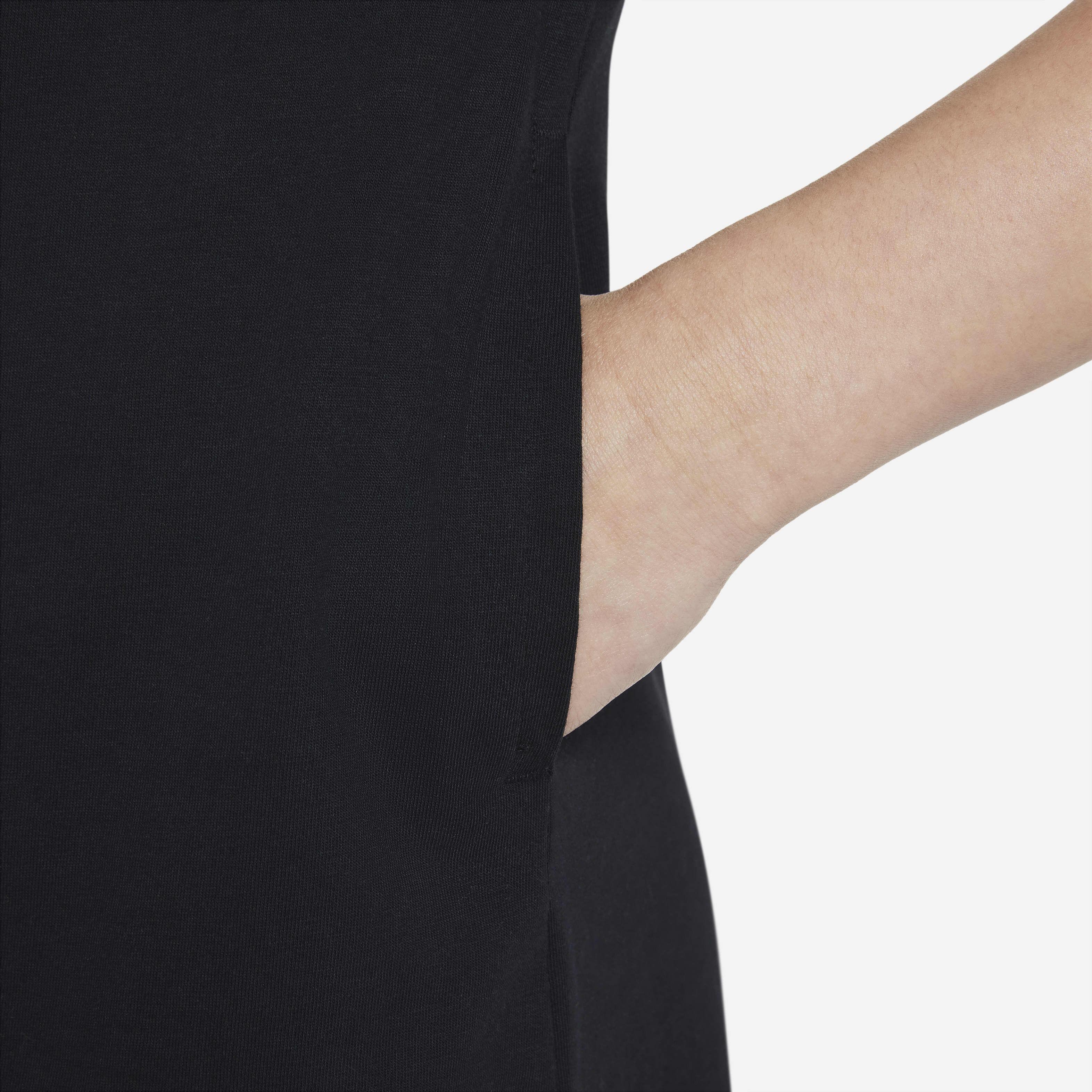 نايكي سبورتسوير image number 3