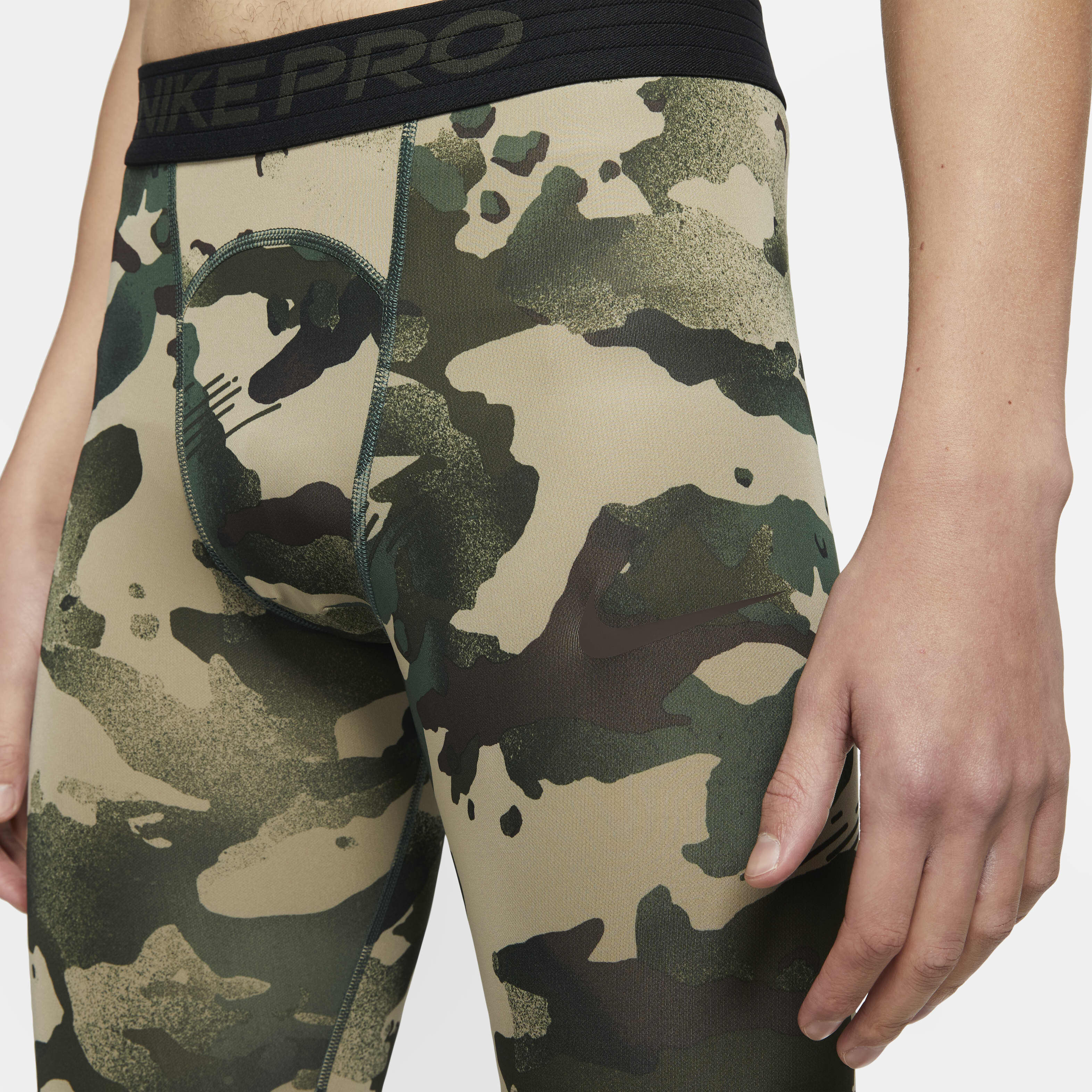 Nike Pro image number 3