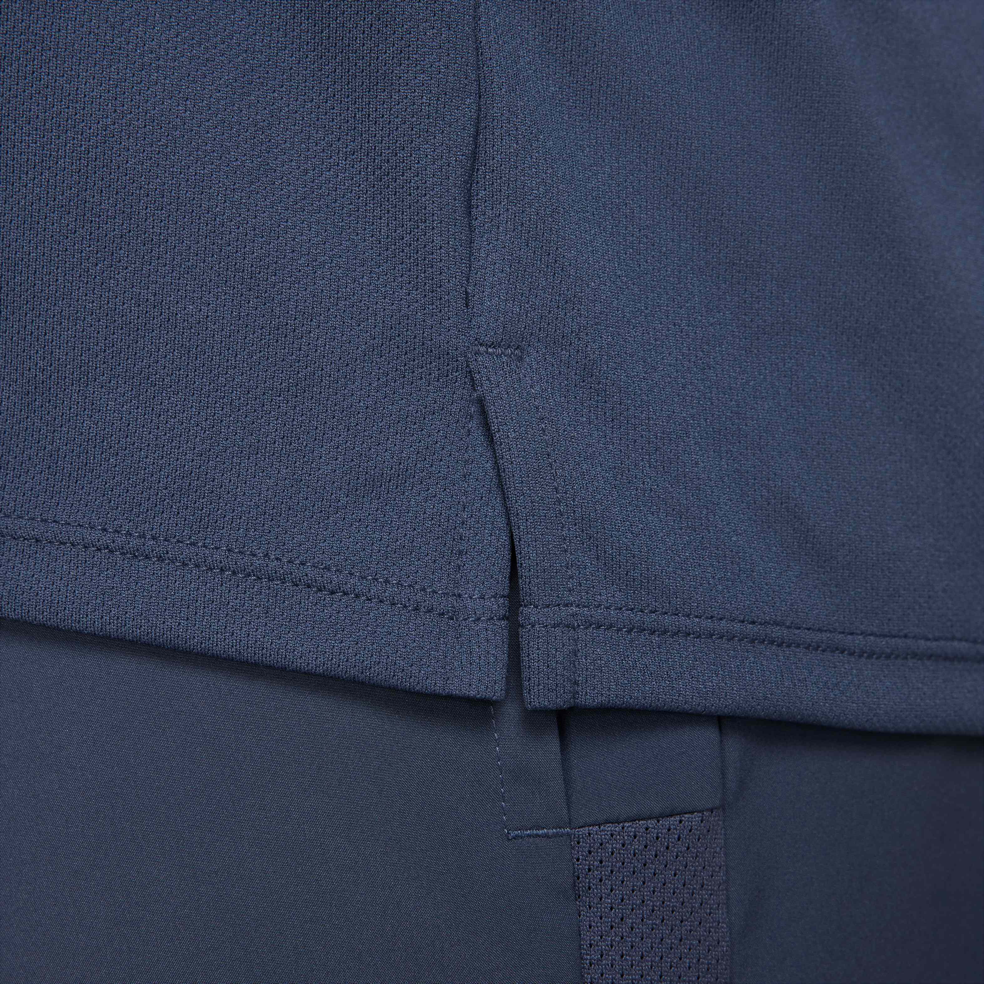 نايكي ميلر image number 9