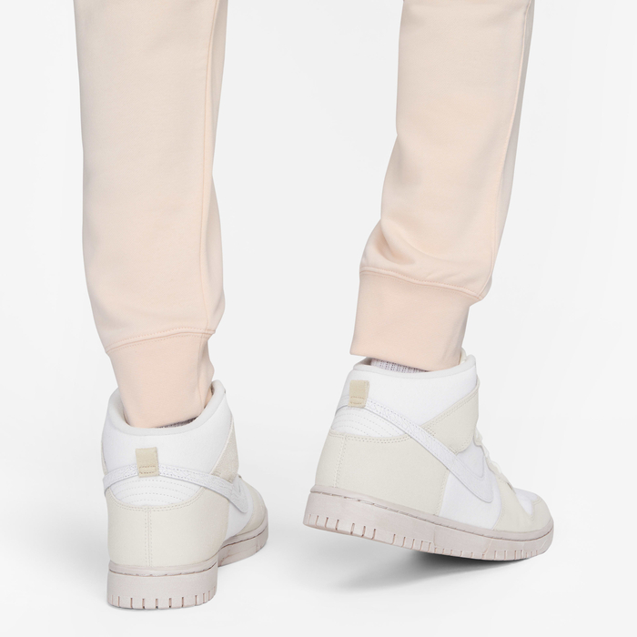 Nike Sportswear Club image number 4 Nike Sportswear Club image number 4