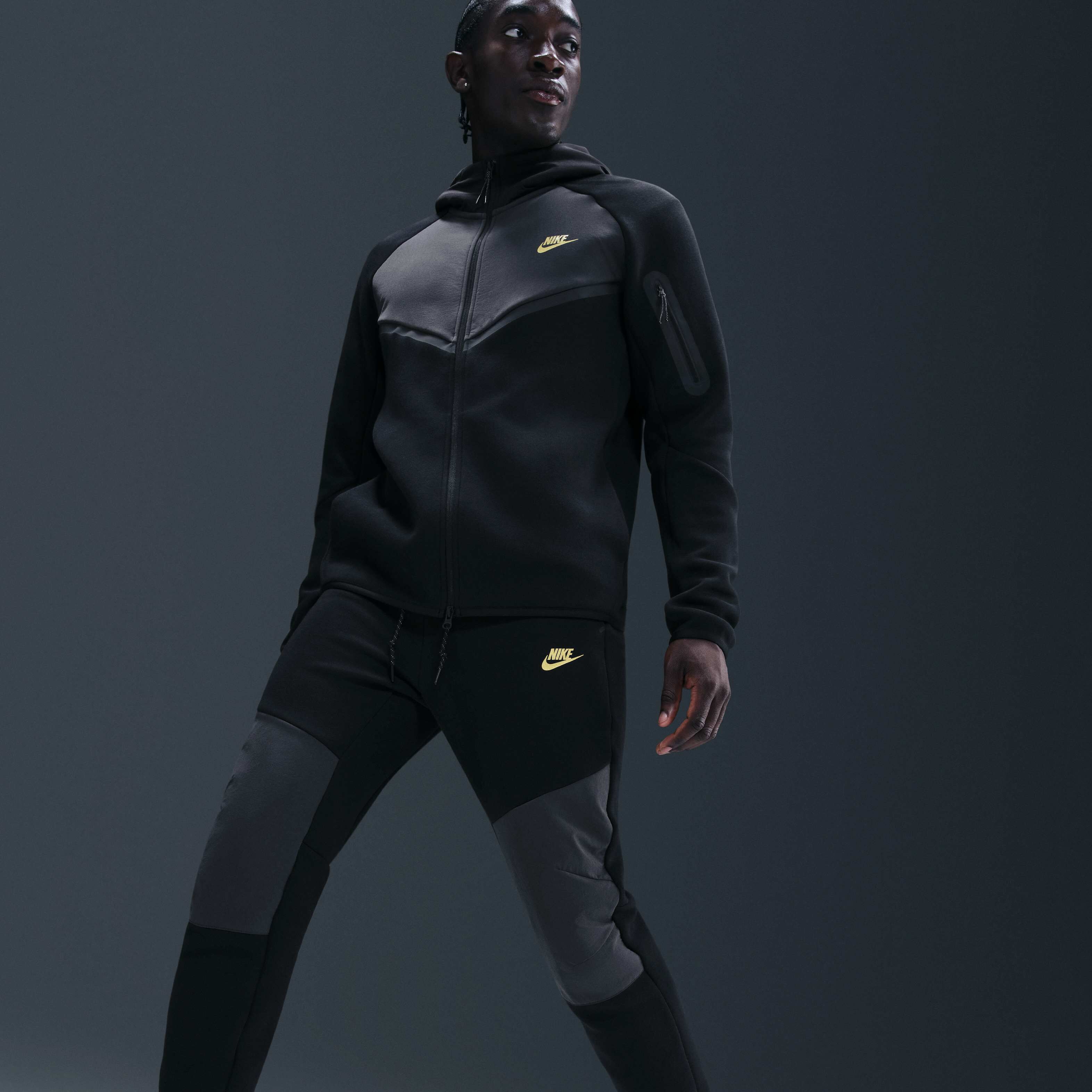 Nike Tech image number 4