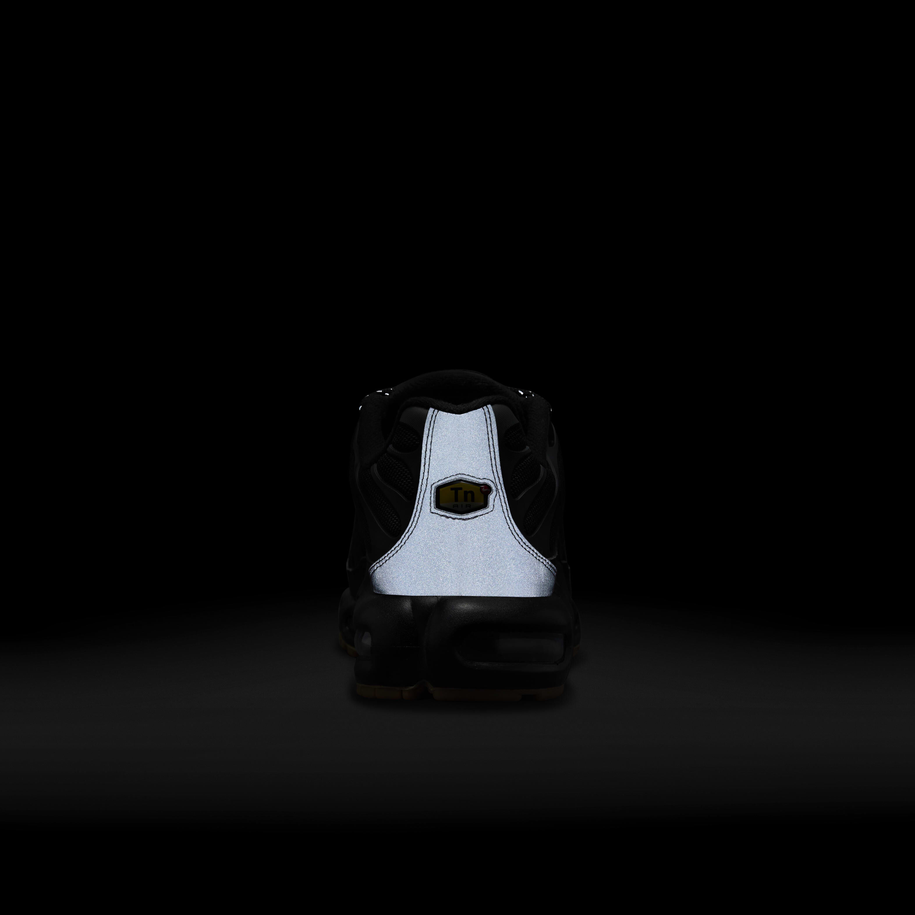 Nike Air Max Plus image number 9