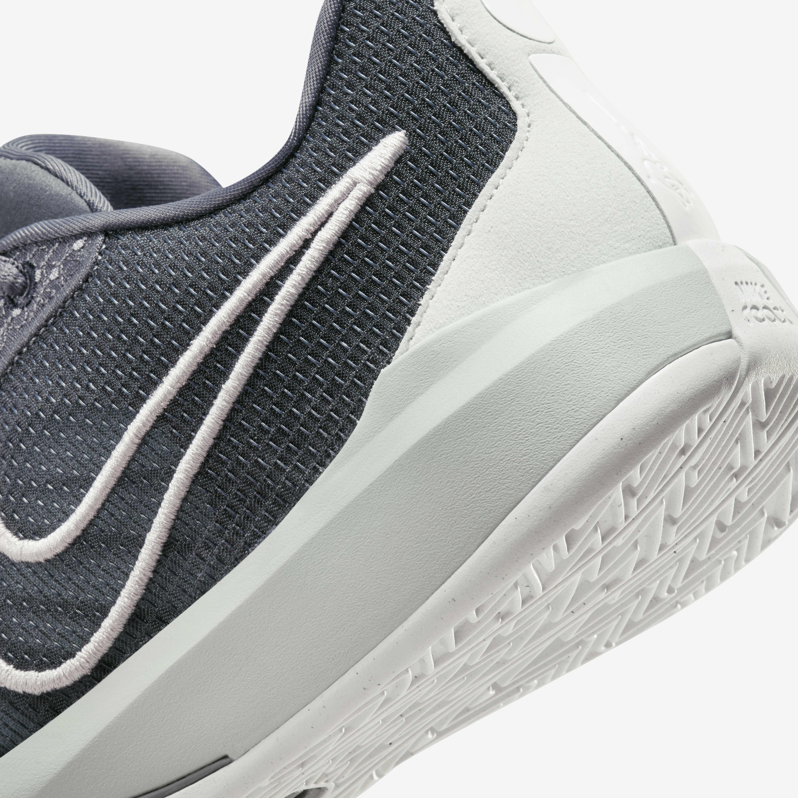 Nike react 555 cheap