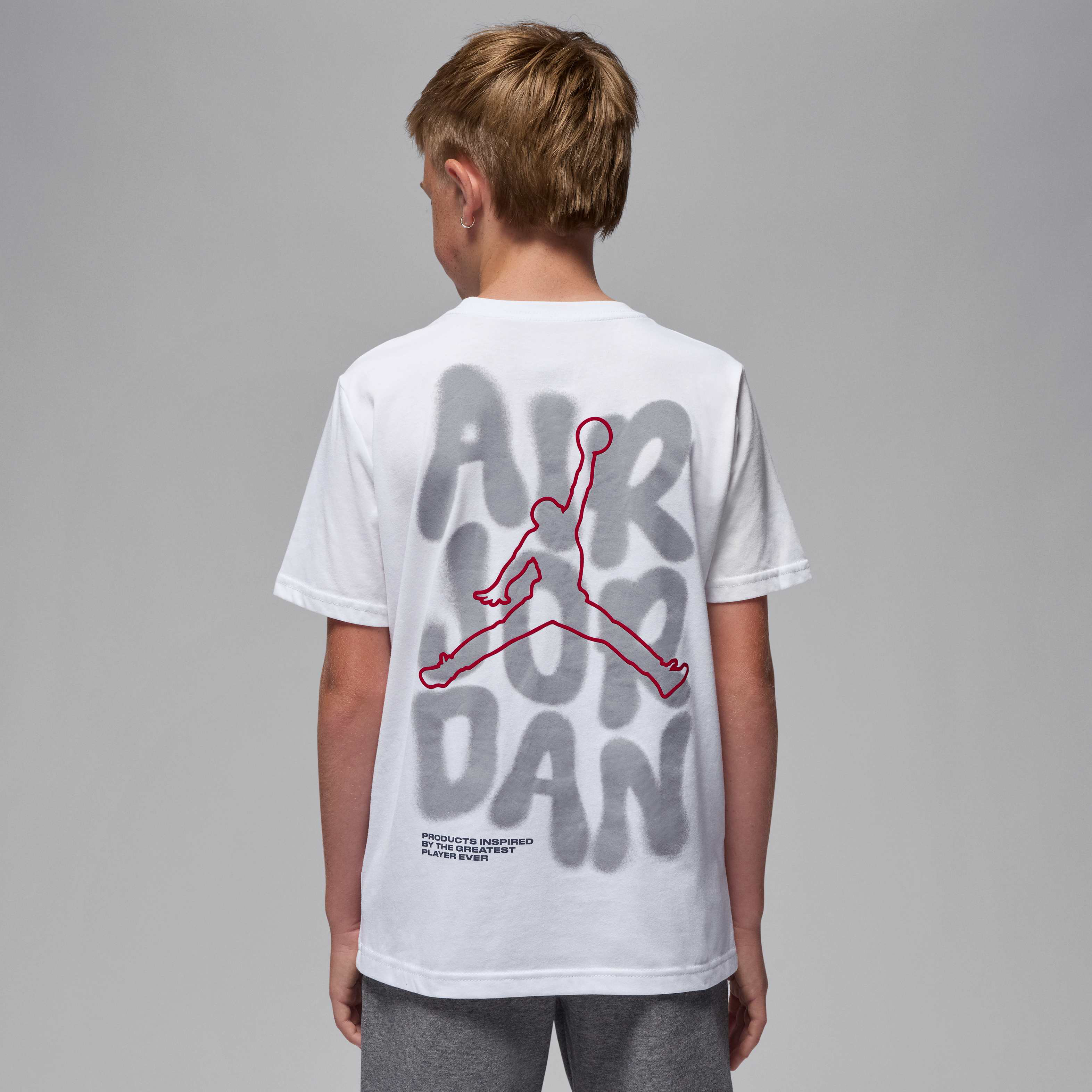 Buy Jordan Older Kids' 23 Spray T-Shirt - White @ Nike Kuwait