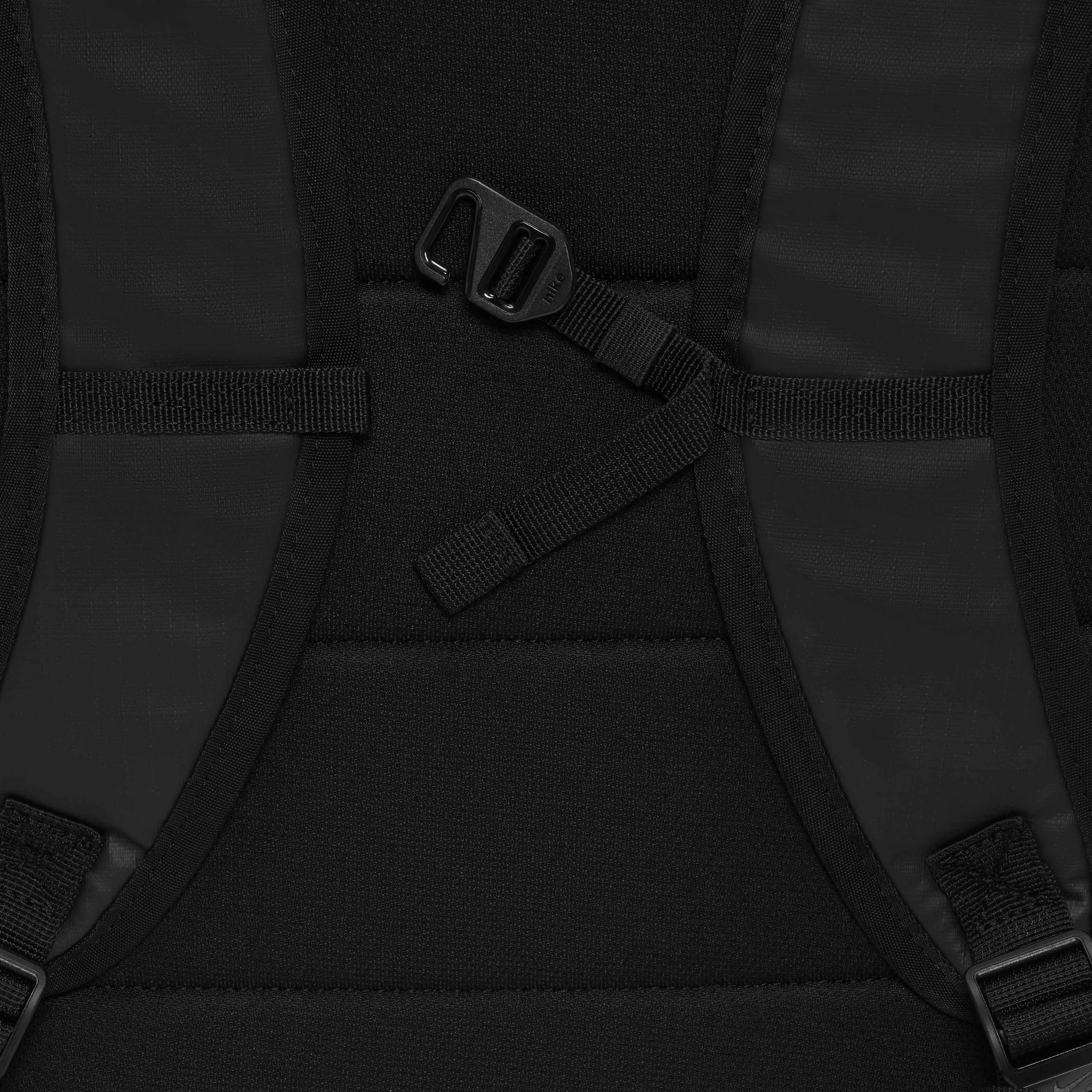 نايكي هيرتدج image number 8