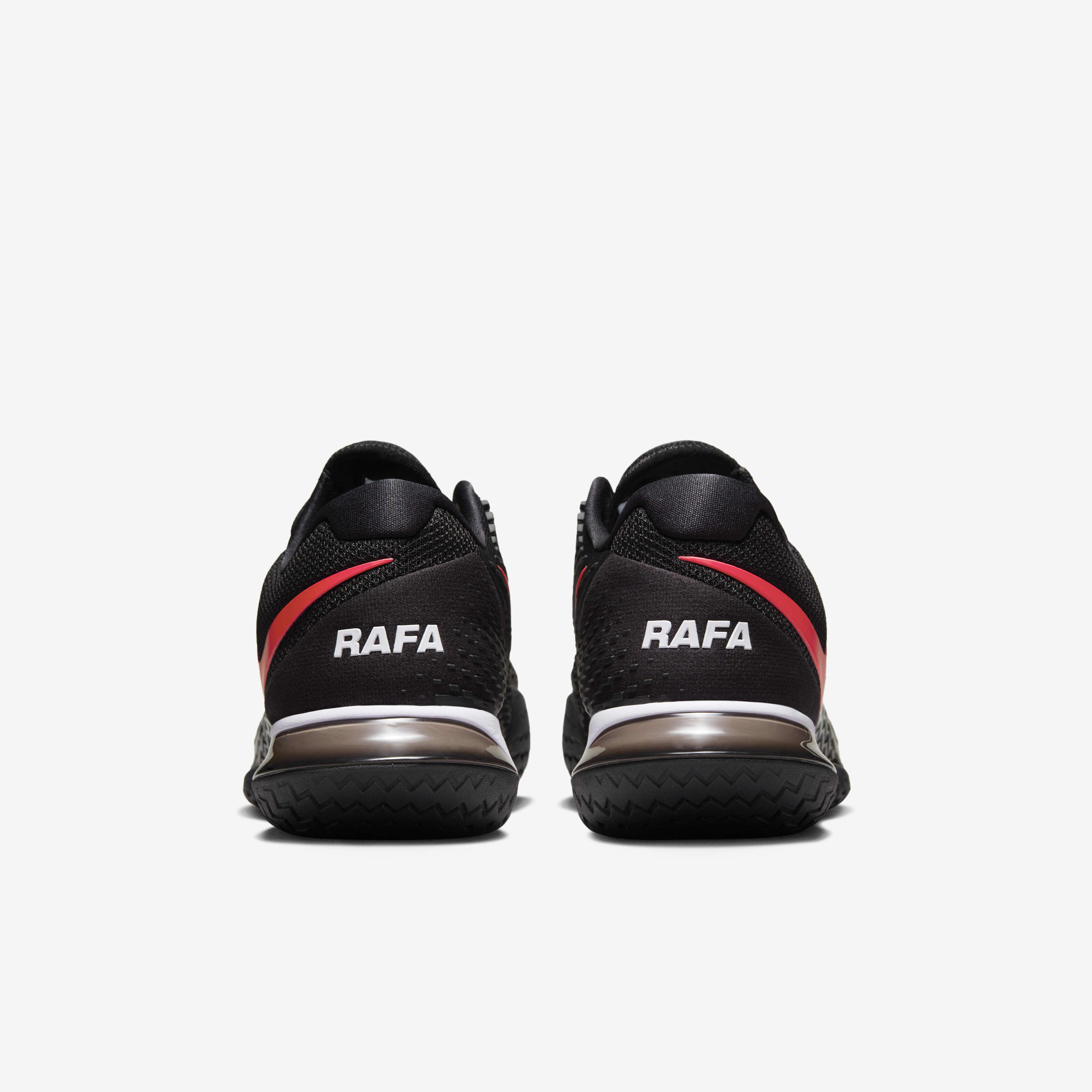 Men's Zoom Vapor Cage 4 Rafa Tennis Shoe image number 5