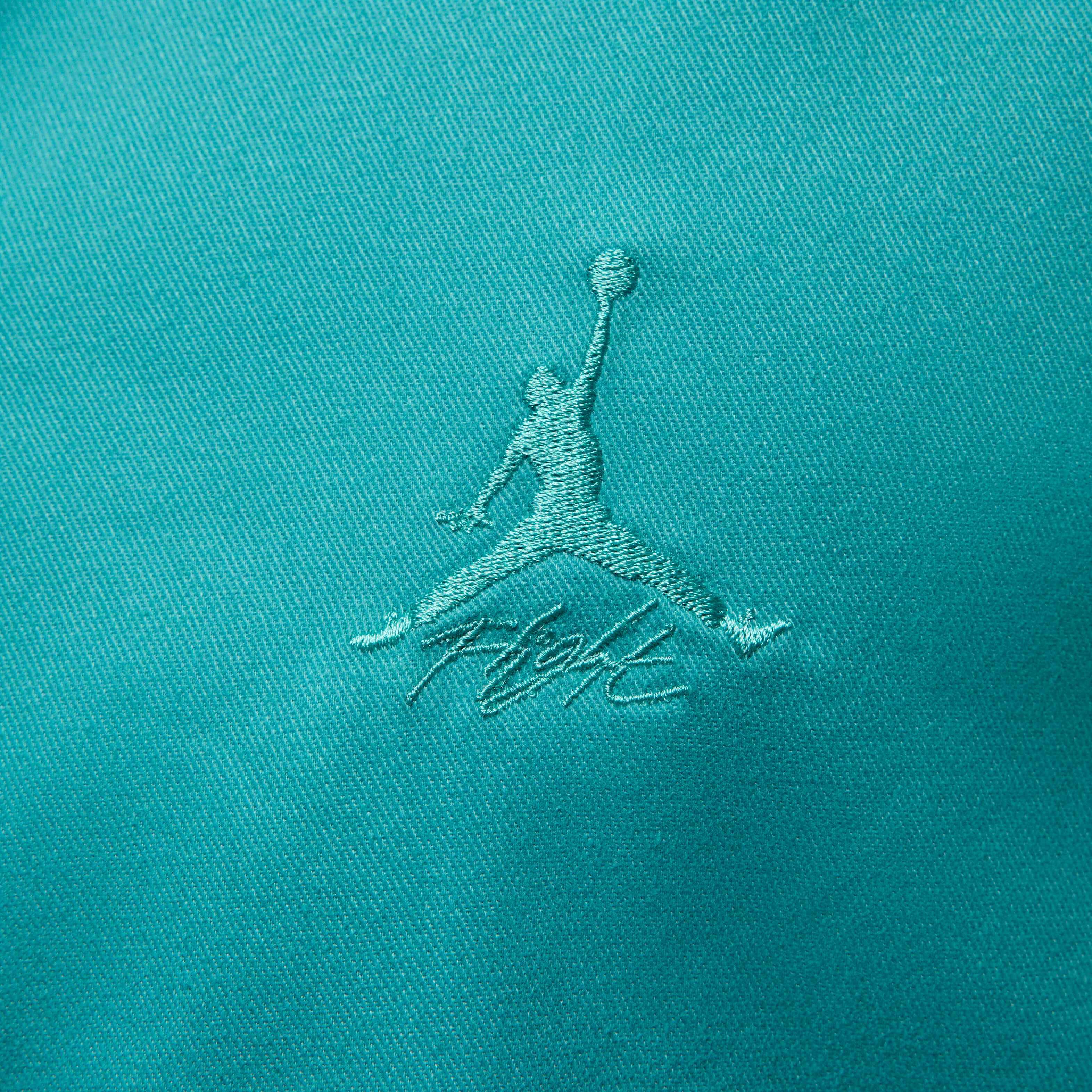 Jordan Essentials image number 3