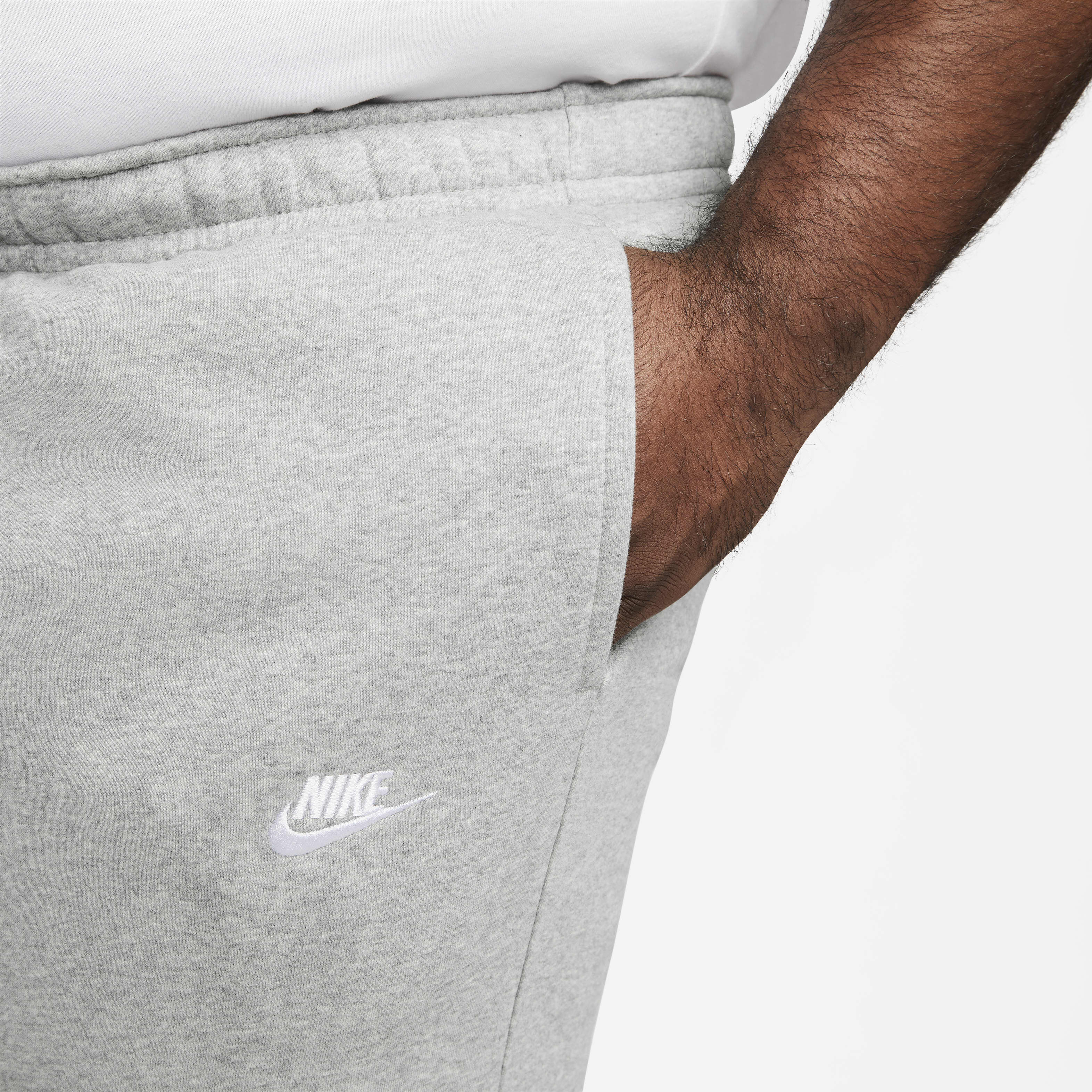 Nike sportswear jogging clearance