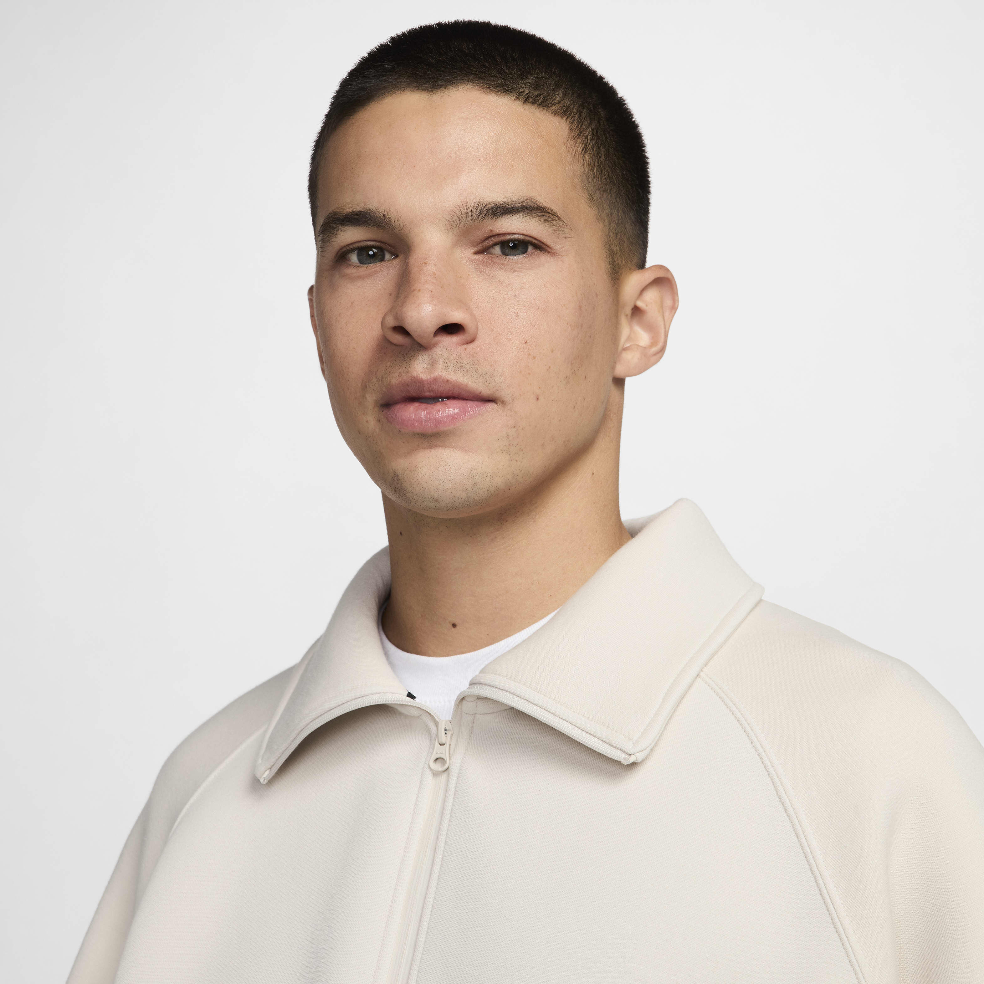 Nike Tech image number 2