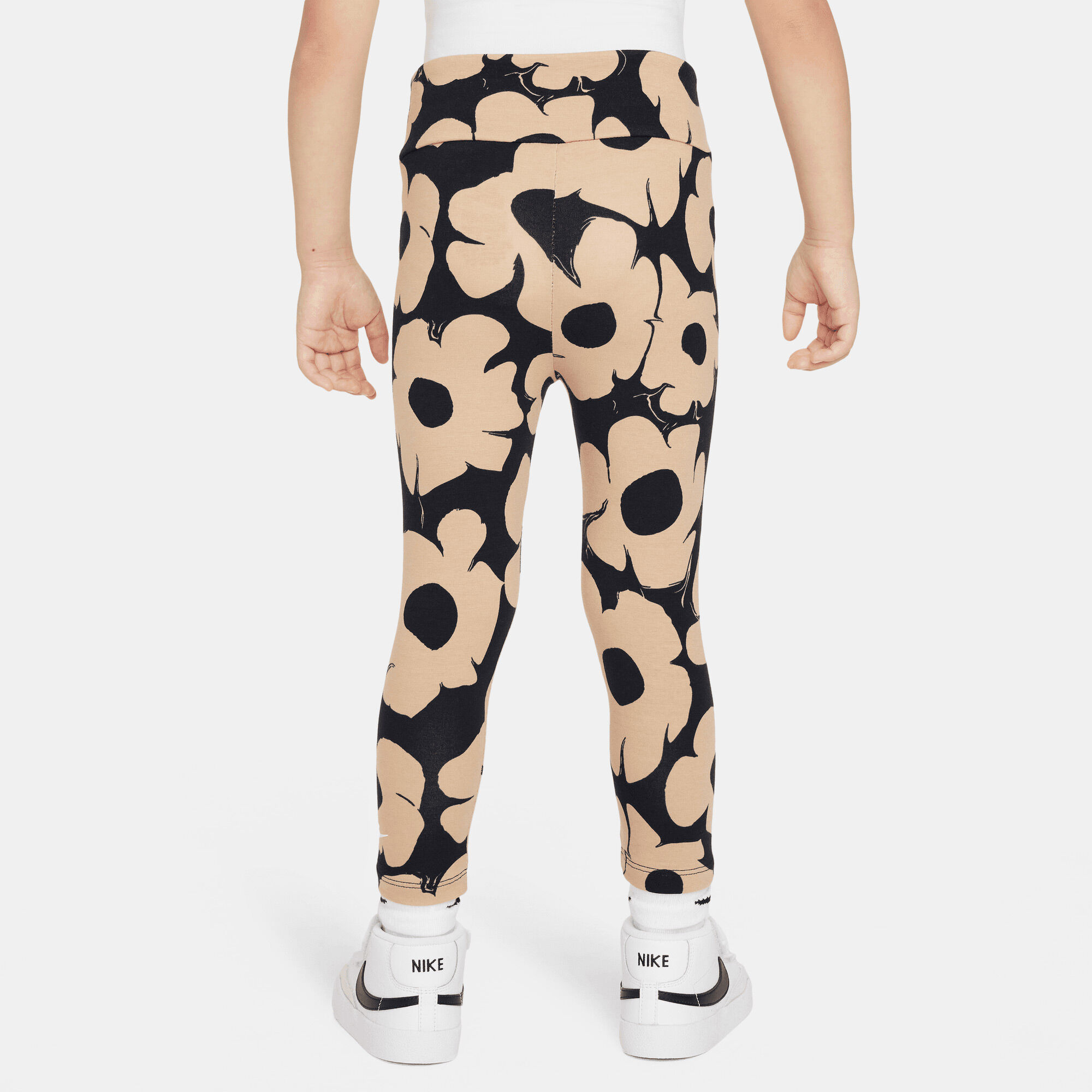 Nike Floral image number 1