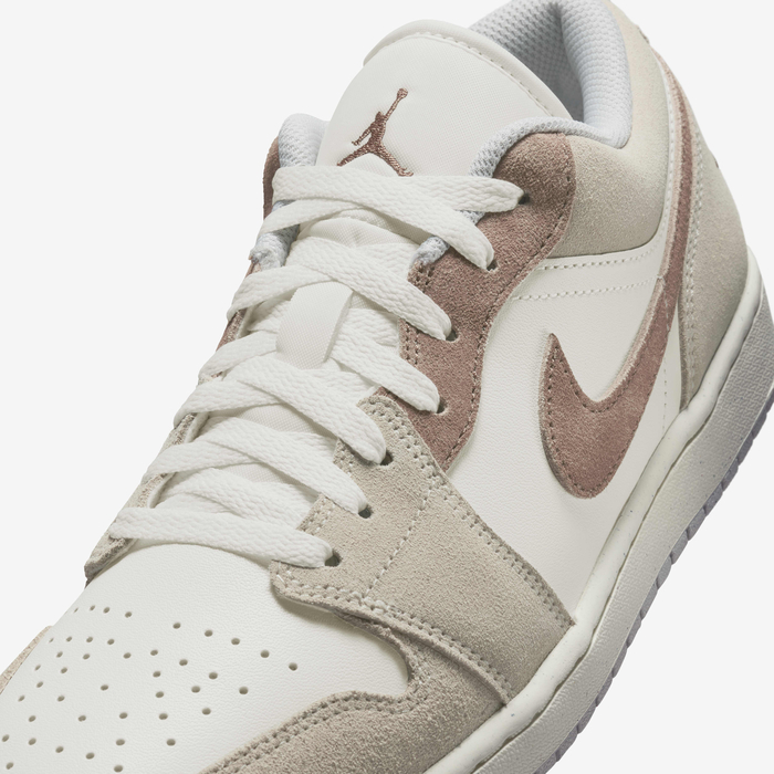 Air Jordan 1 Low SE image number 6 Air Jordan 1 Low SE image number 6
