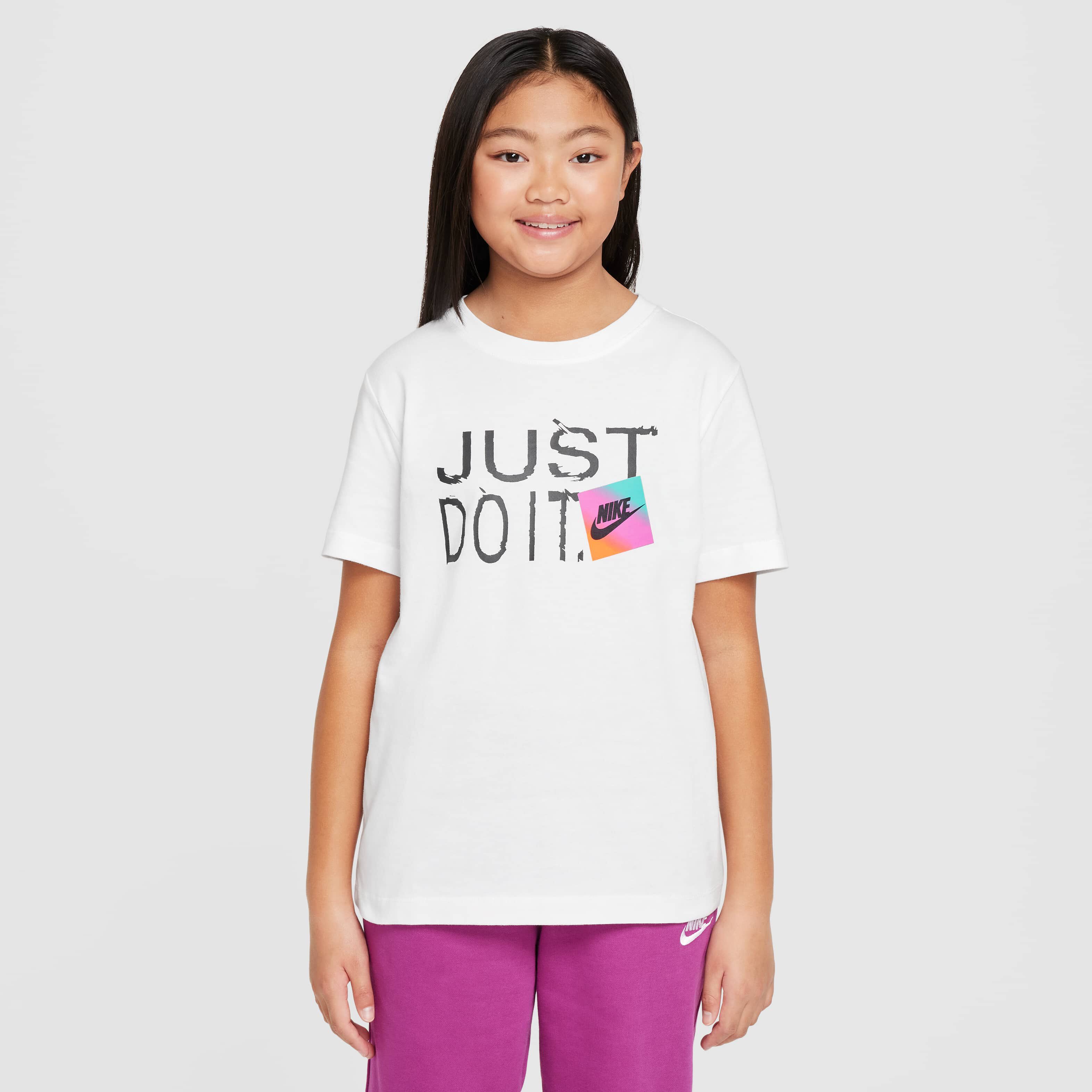 Nike Sportswear image number 0