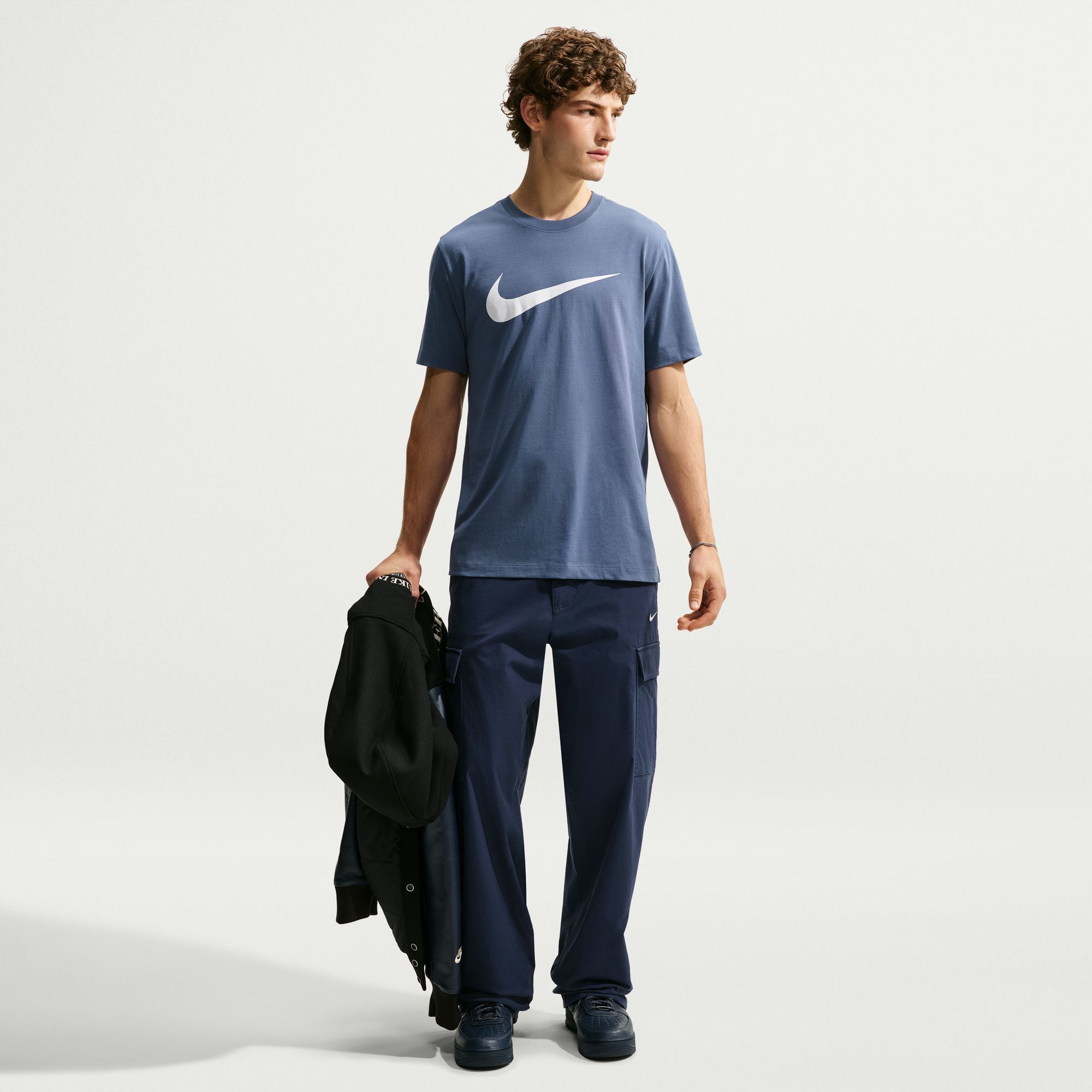 Nike Sportswear Swoosh image number 0