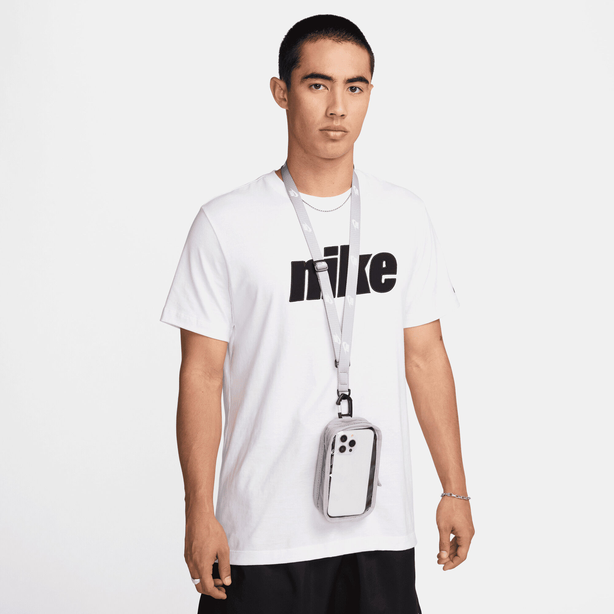 نايكي كلوب image number 2