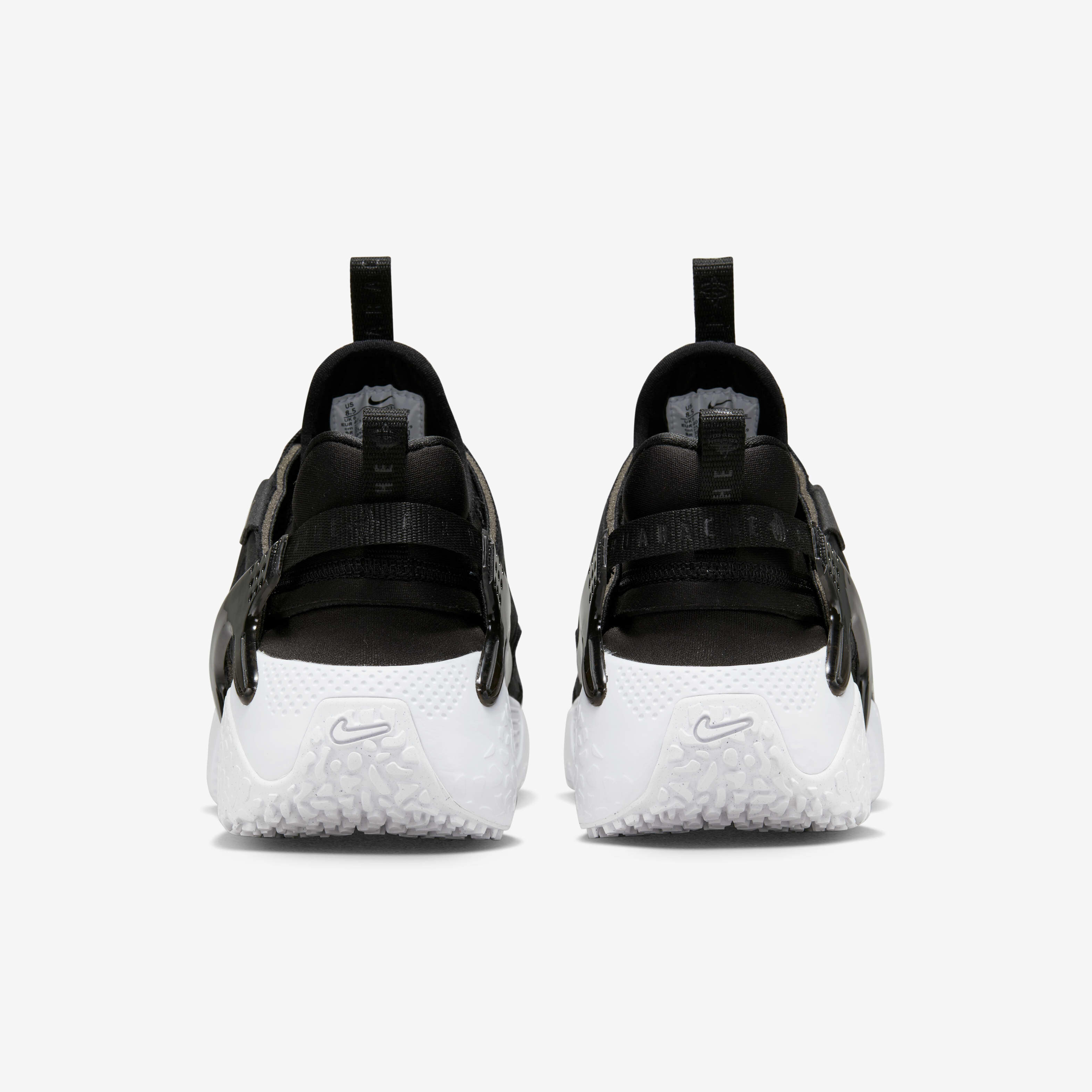 huarache nm black and white
